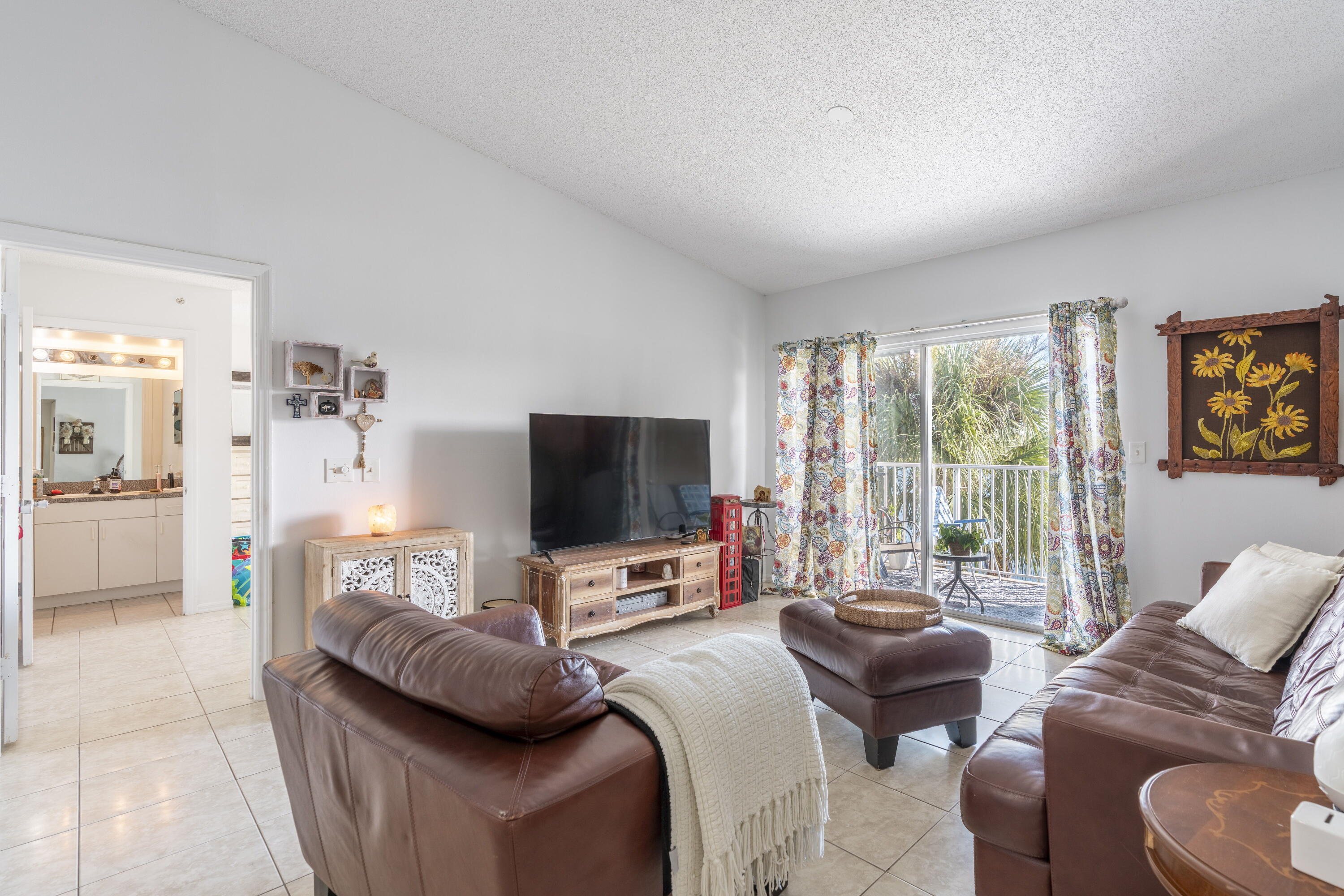2BR – Condominium at 5031 Wiles Road #304