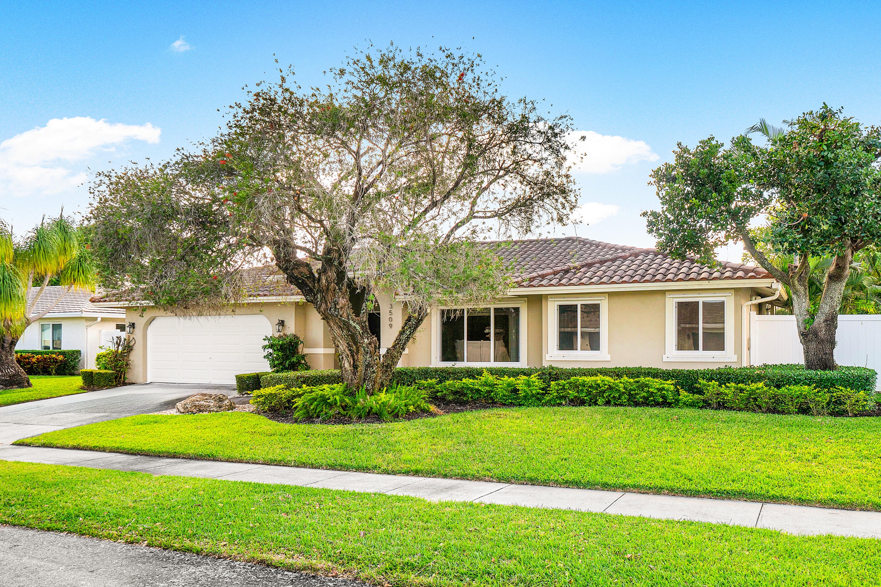 3BR – SingleFamilyResidence at 3509 NW 26th Court