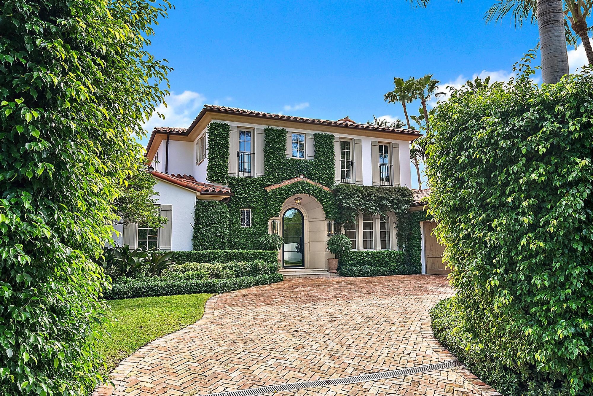 4BR – SingleFamilyResidence at 234 Ridgeview Drive