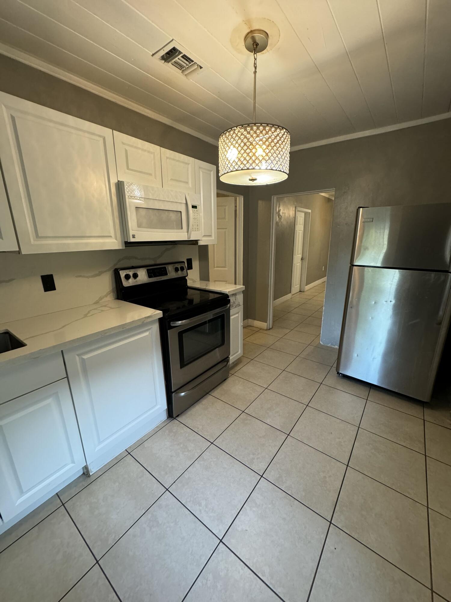 2BR – SingleFamilyResidence at 717 S B Street #715