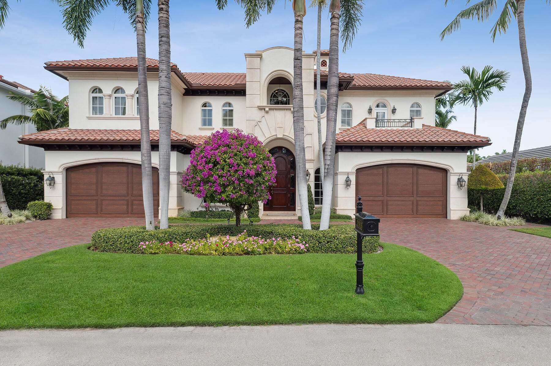 5BR – SingleFamilyResidence at 293 Sabal Palm Terrace