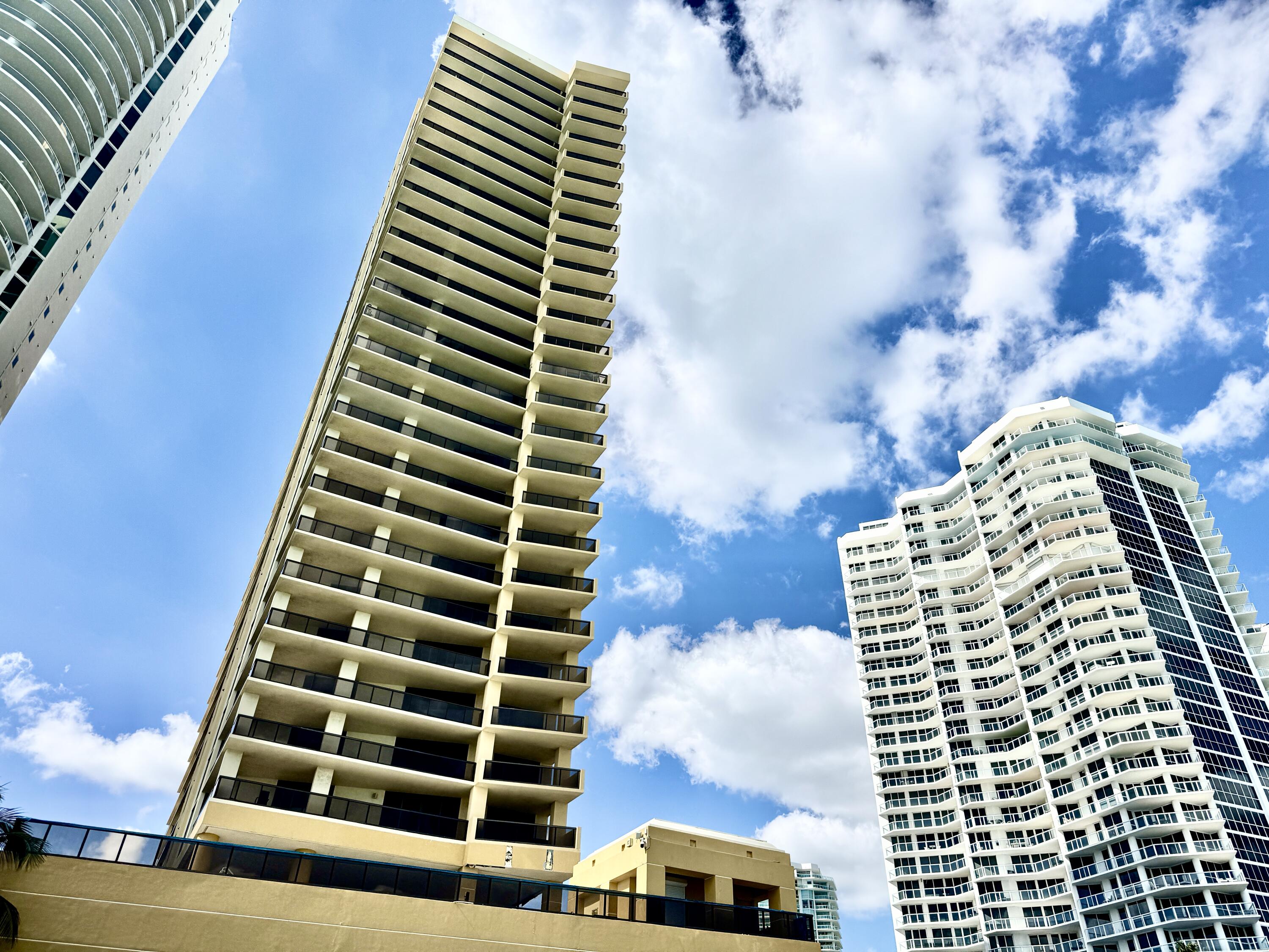 2BR – Condominium at 16275 Collins Avenue #1004