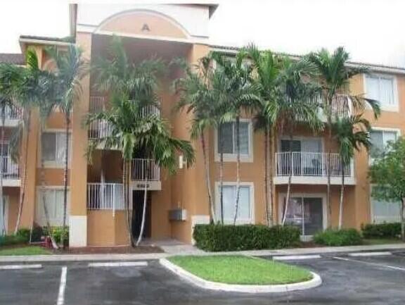2BR – Condominium at 6936 SW 39 Street #304d