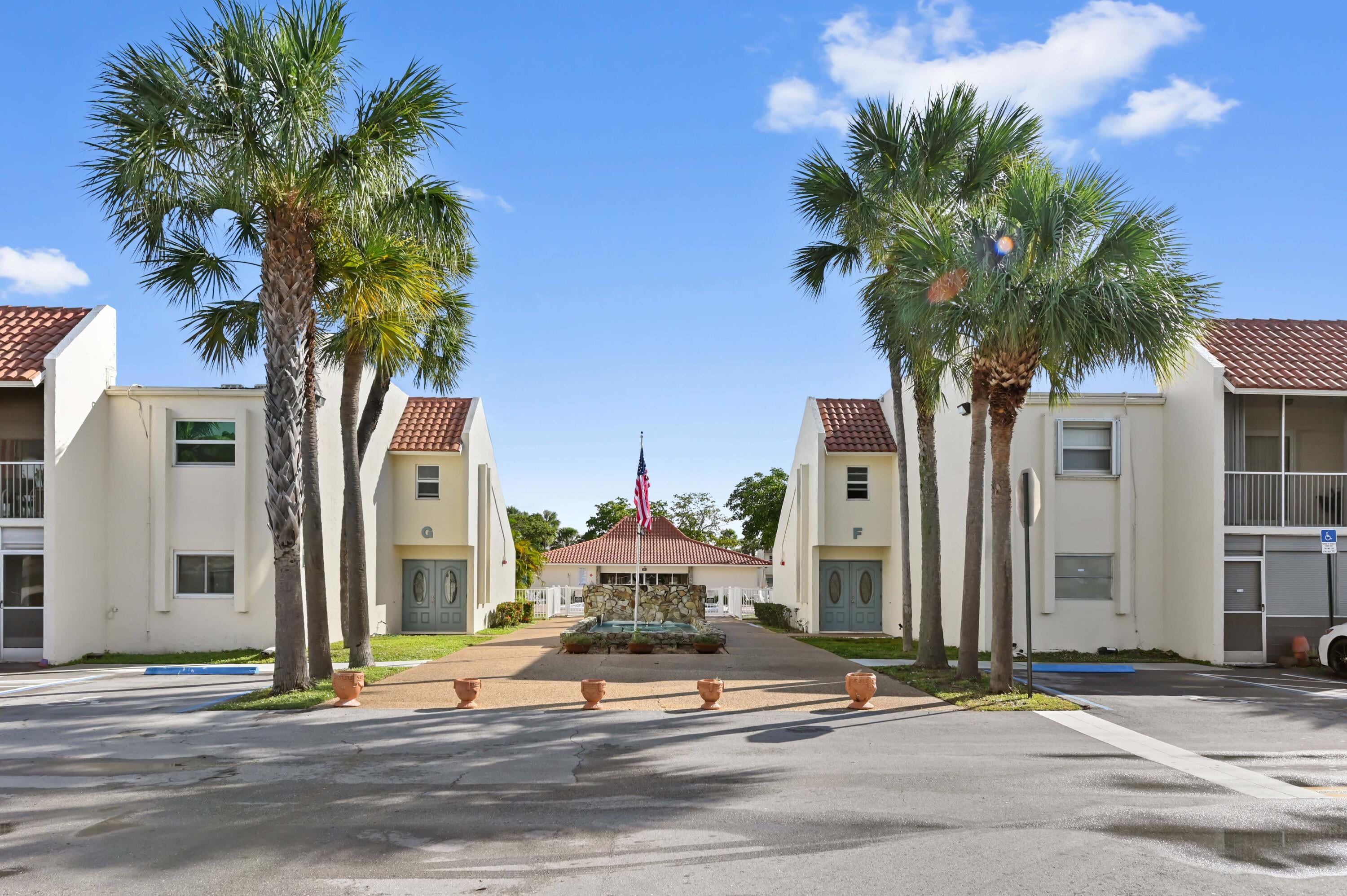 2BR – Condominium at 1428 SE 4th Avenue #215