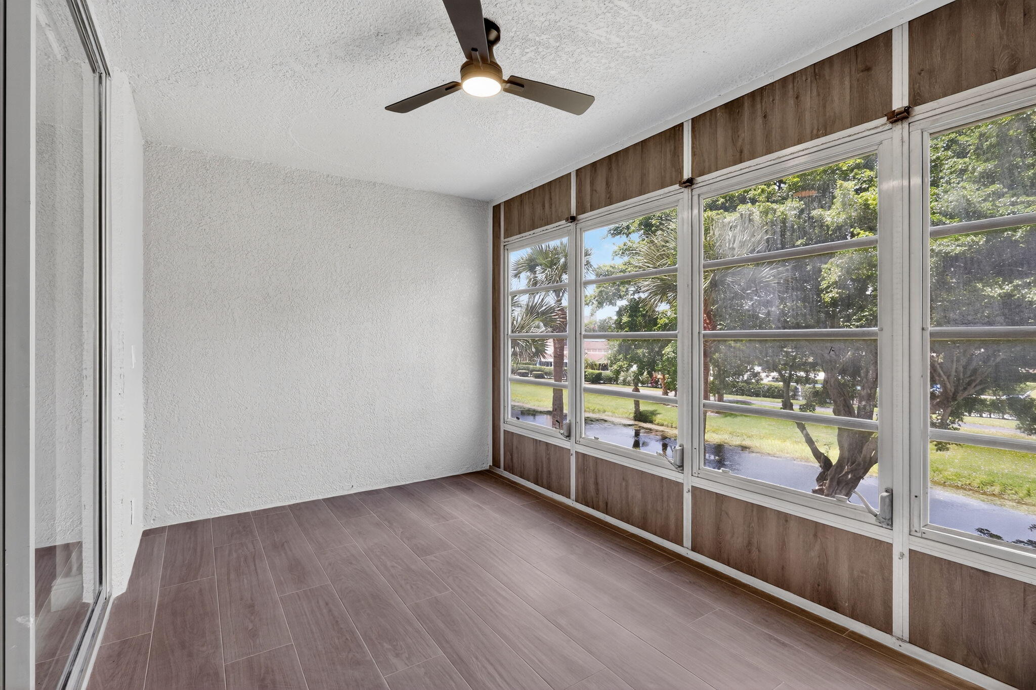 2BR – Condominium at 14527 Bonaire #309