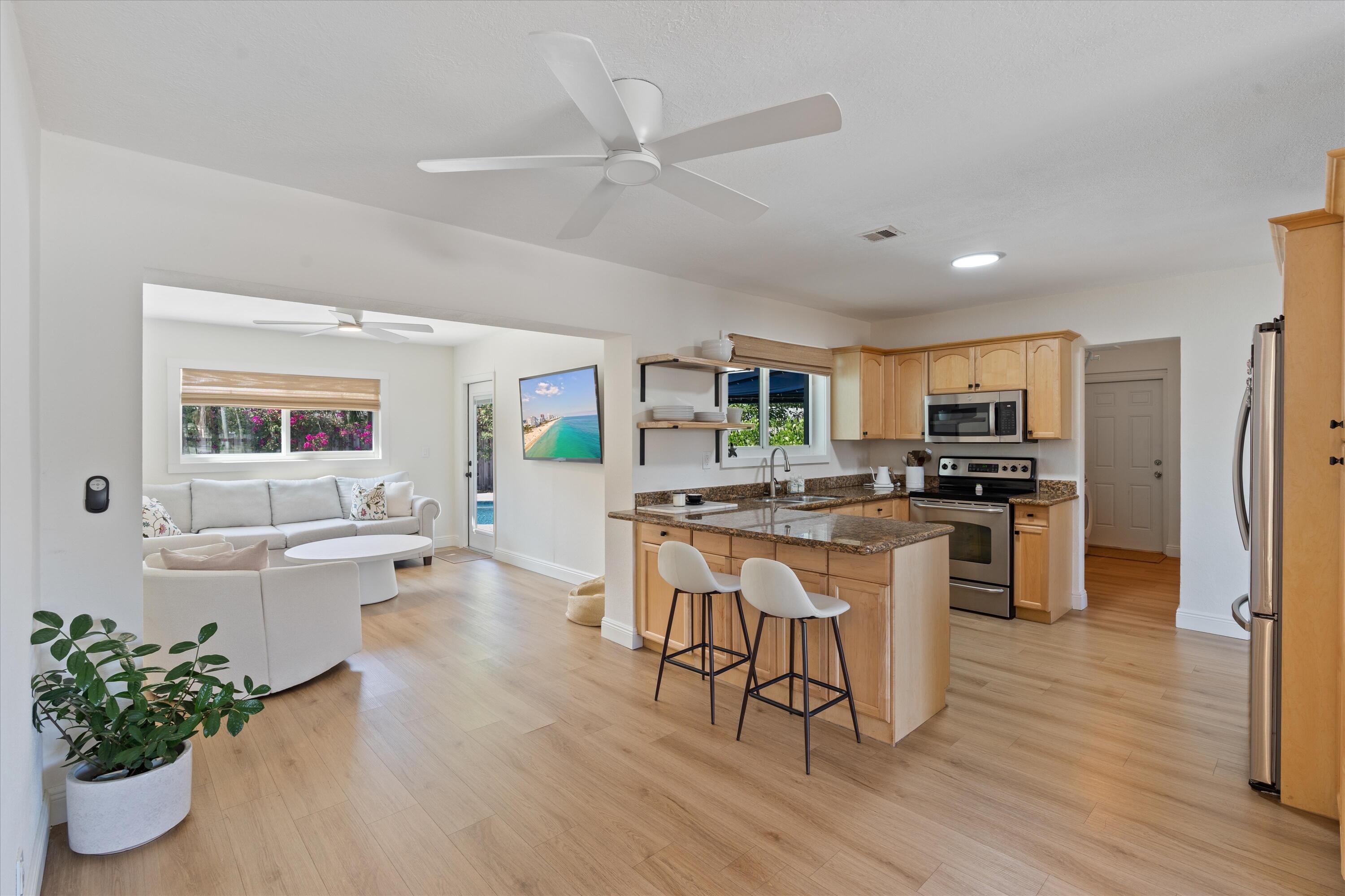 3BR – SingleFamilyResidence at 4921 NE 23rd Avenue