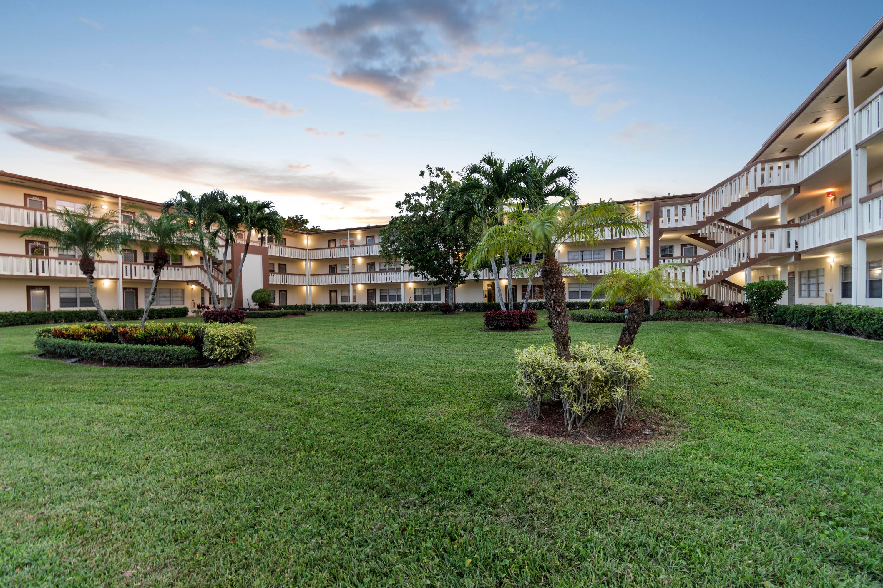 2BR – Condominium at 505 Mansfield M