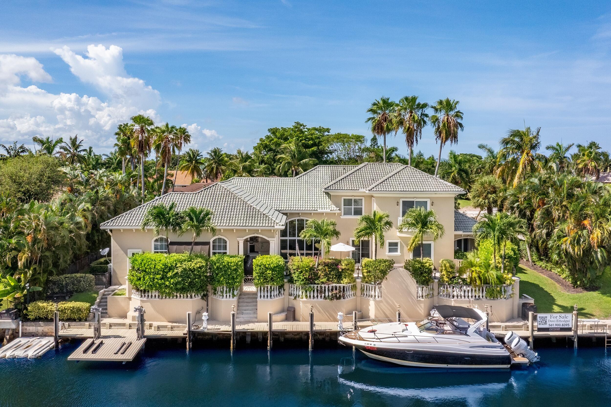 5BR – SingleFamilyResidence at 780 NE Orchid Bay Drive