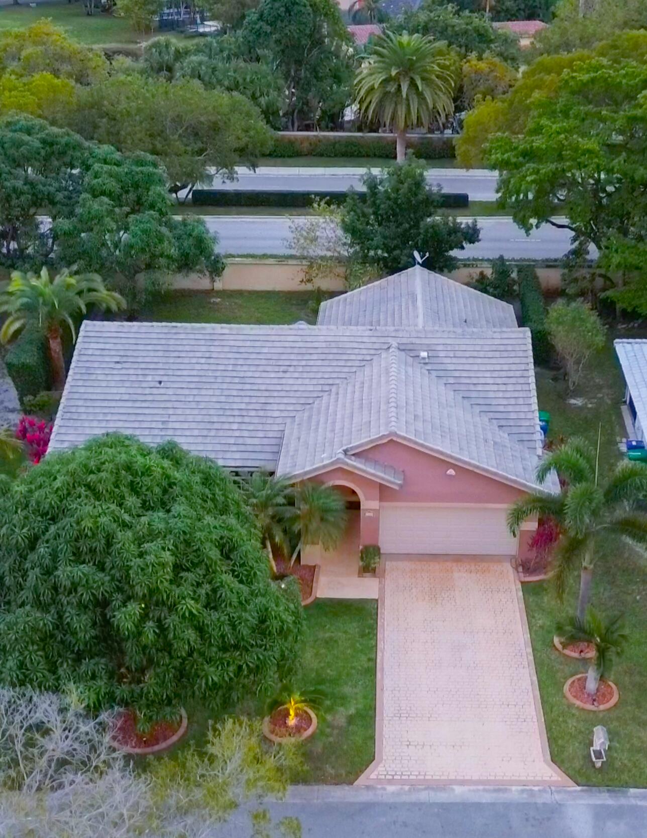 3BR – SingleFamilyResidence at 4555 NW 88 Terrace
