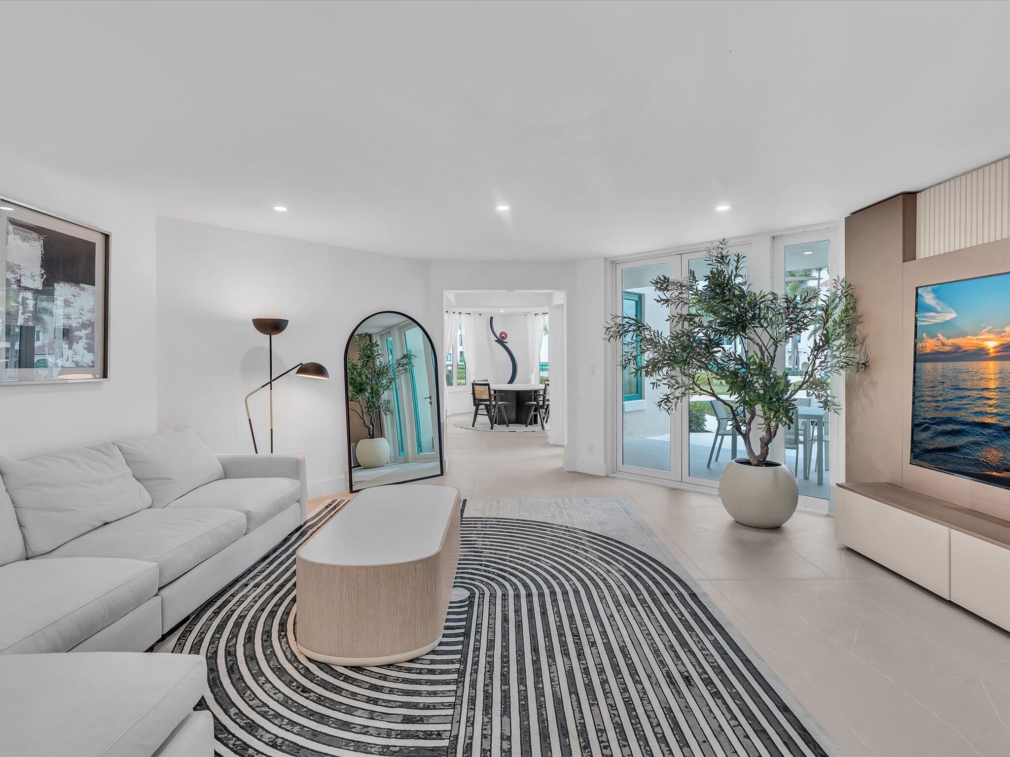 2BR – Condominium at 120 SE 5th Avenue #225