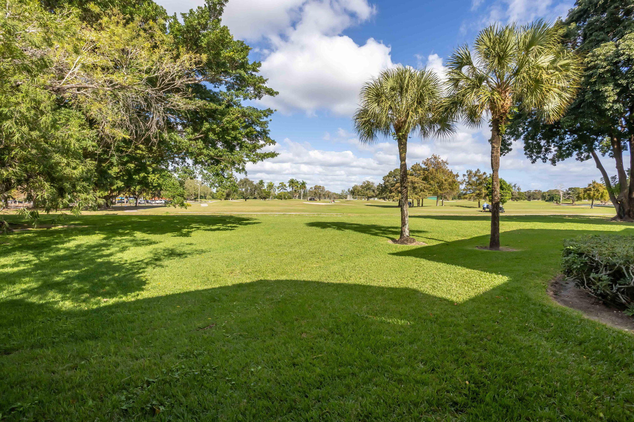 2BR – Condominium at 5881 Parkwalk Drive