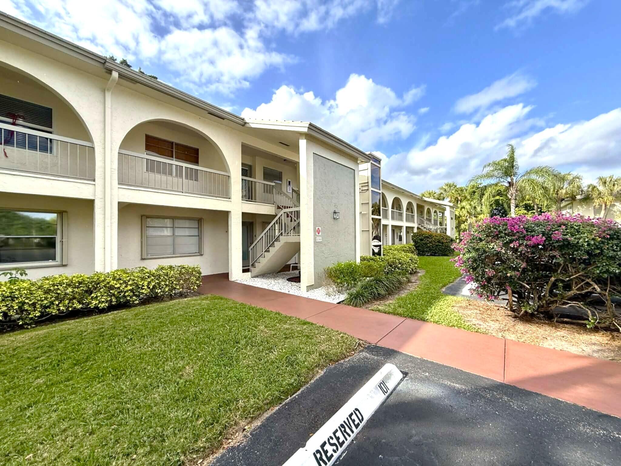 1BR – Condominium at 2702 Nassau Bend #C2