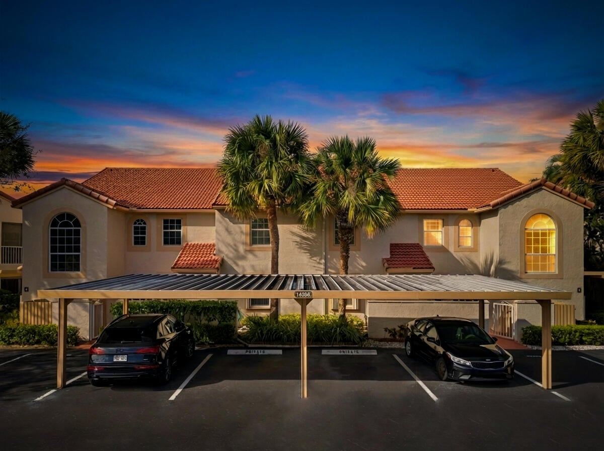 3BR – Condominium at 14383 Via Royale #3