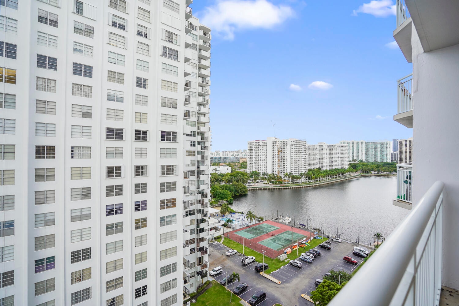 2BR – Condominium at 18051 Biscayne Boulevard #1504