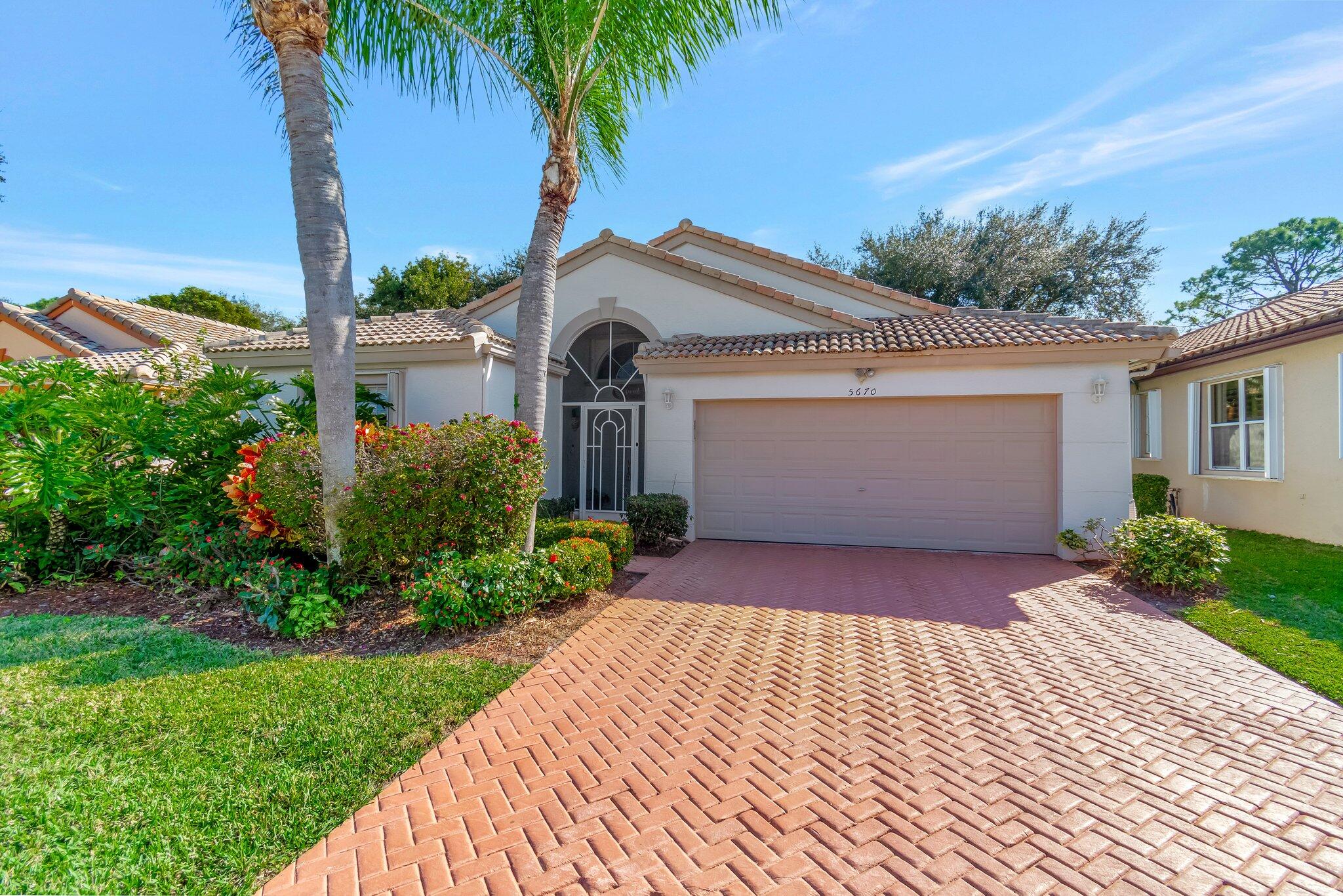 3BR – SingleFamilyResidence at 5670 Swaying Palm Lane