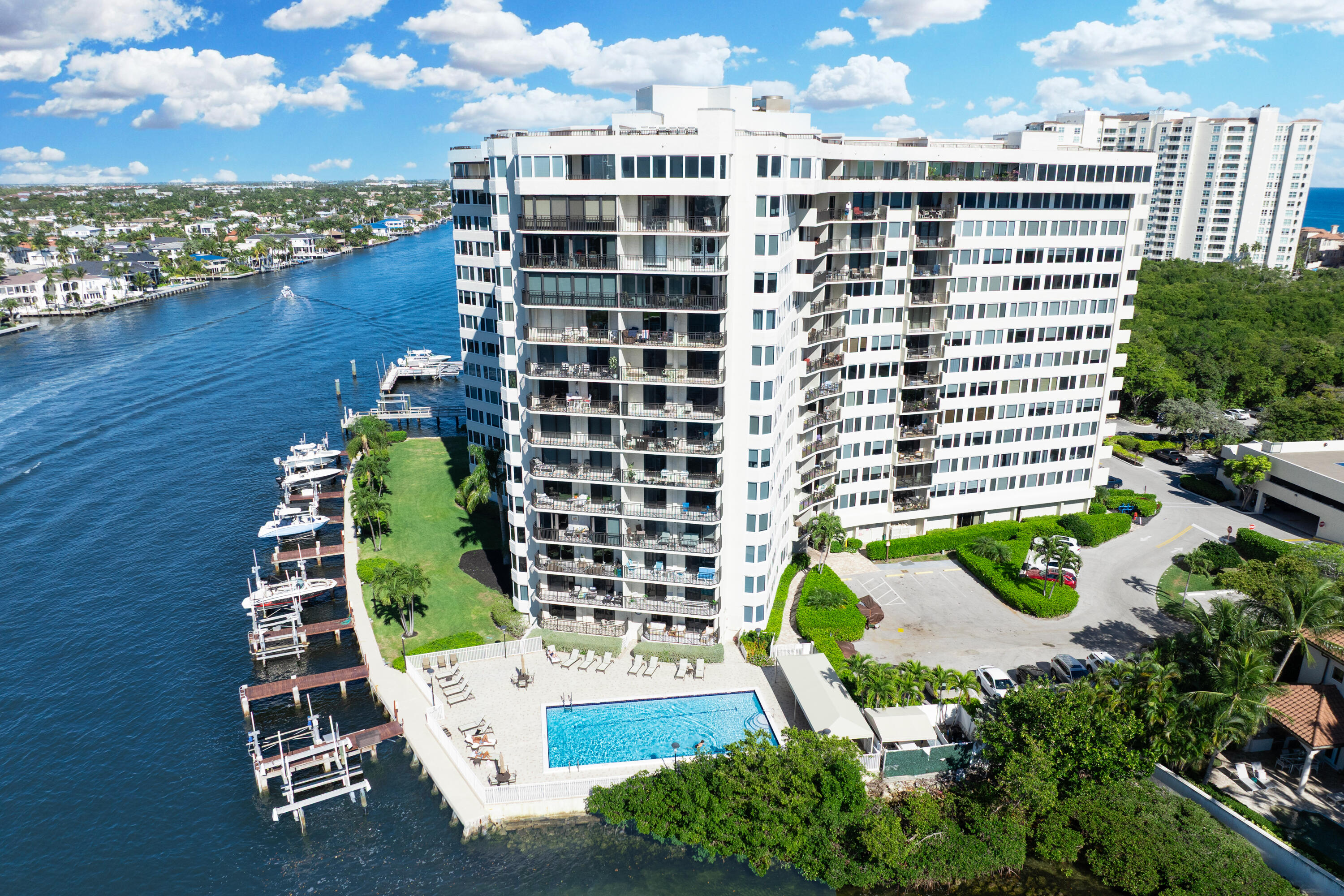 3BR – Condominium at 3912 S Ocean Boulevard #806