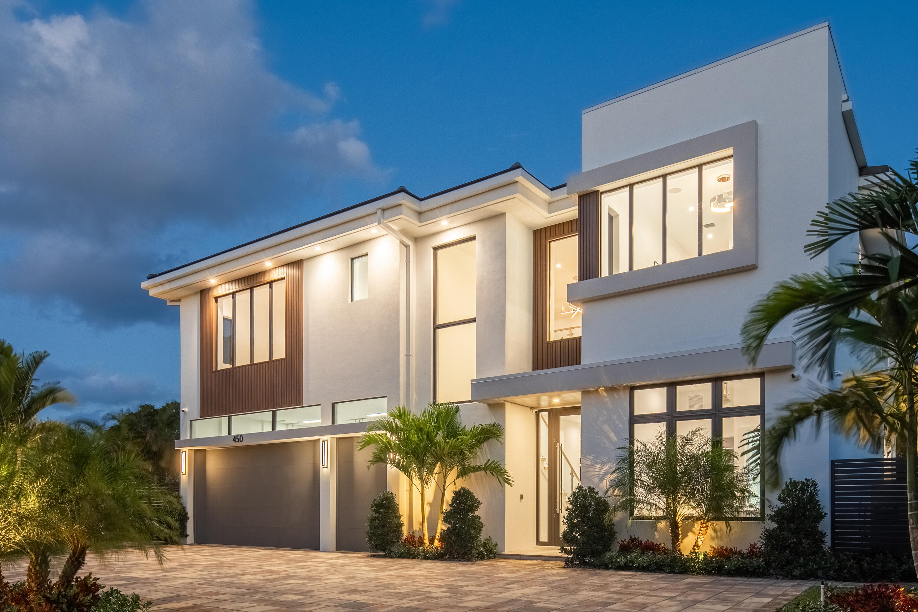 5BR – SingleFamilyResidence at 450 NE Spanish Court