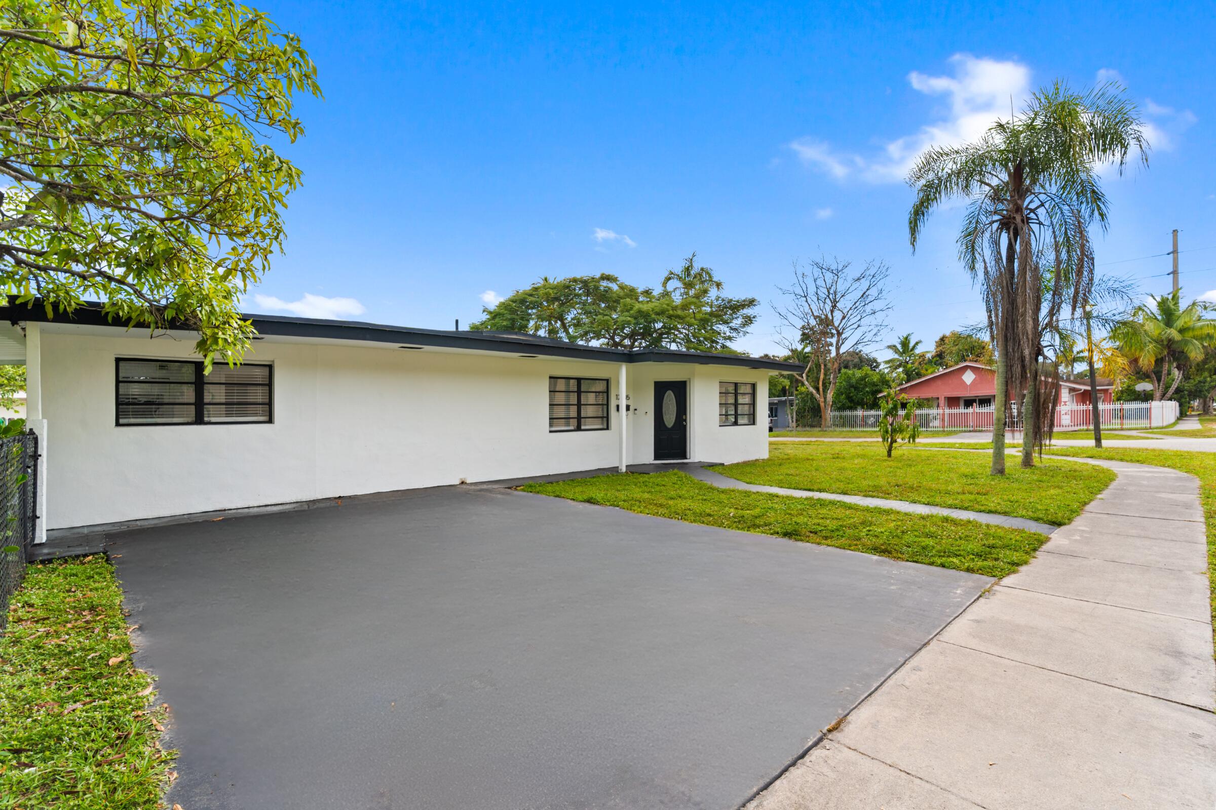 4BR – SingleFamilyResidence at 12805 NW 6th Avenue