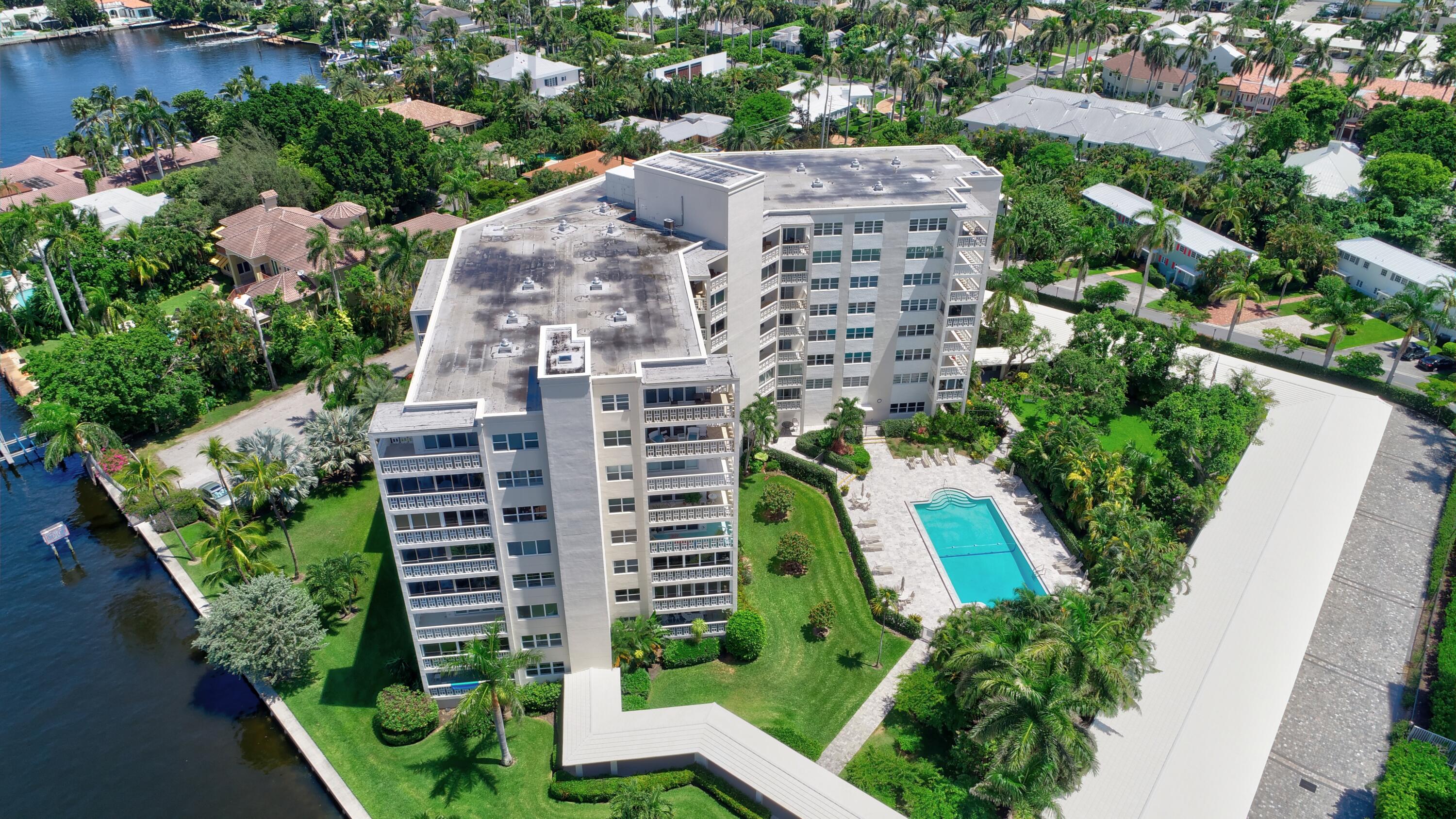 2BR – Condominium at 1000 Lowry Street #1f