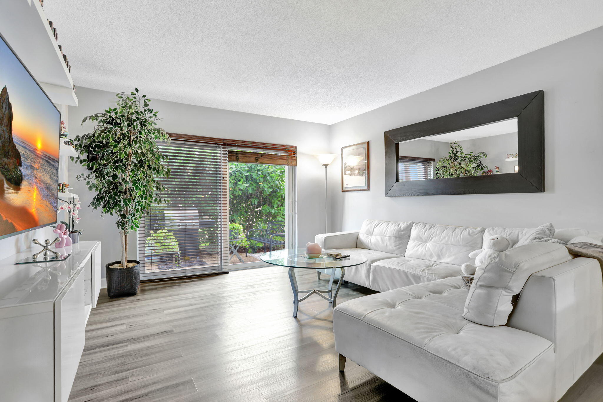 2BR – Condominium at 860 SE 6th Avenue #104