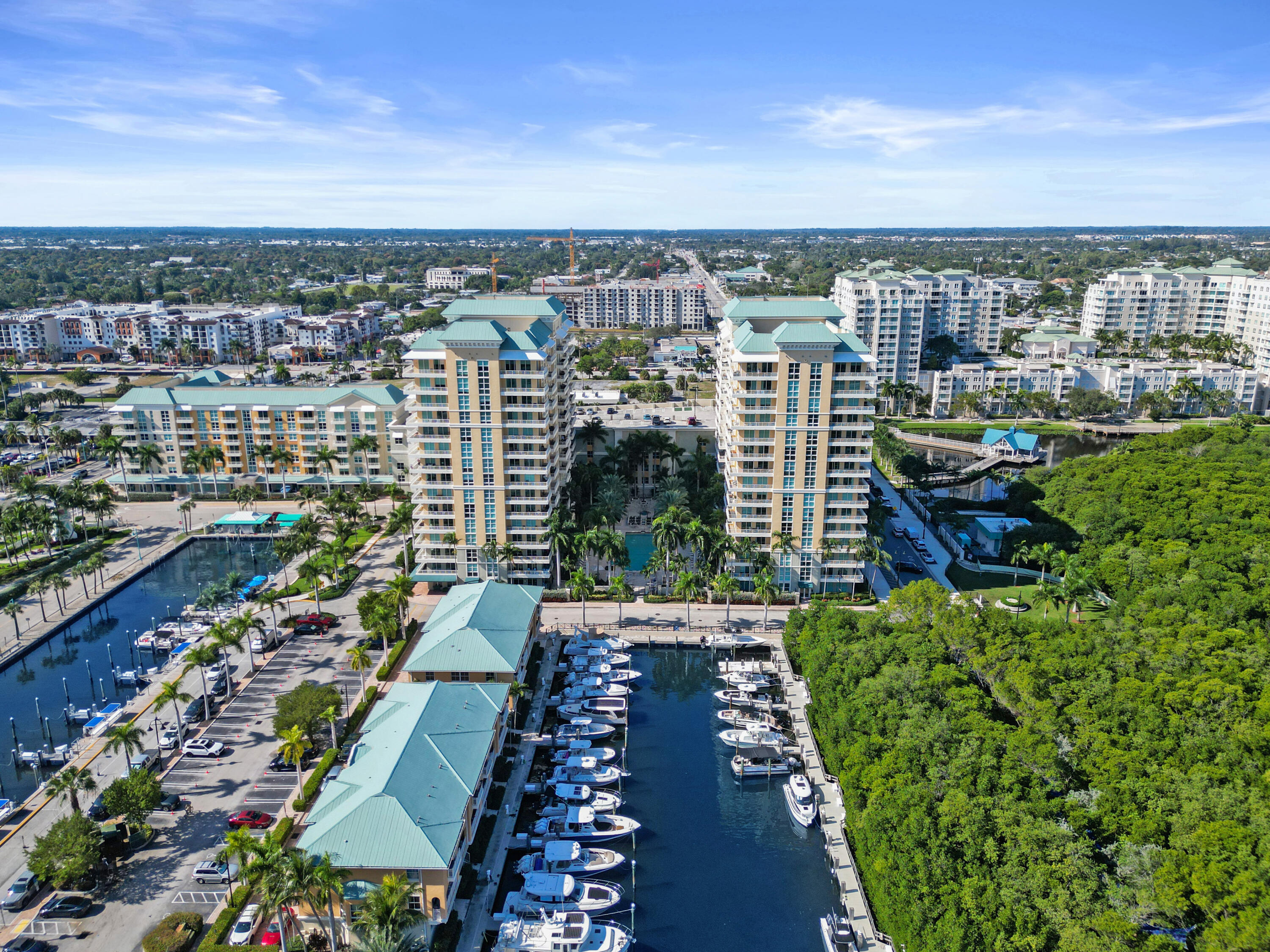 3BR – Condominium at 625 Casa Loma Boulevard #602