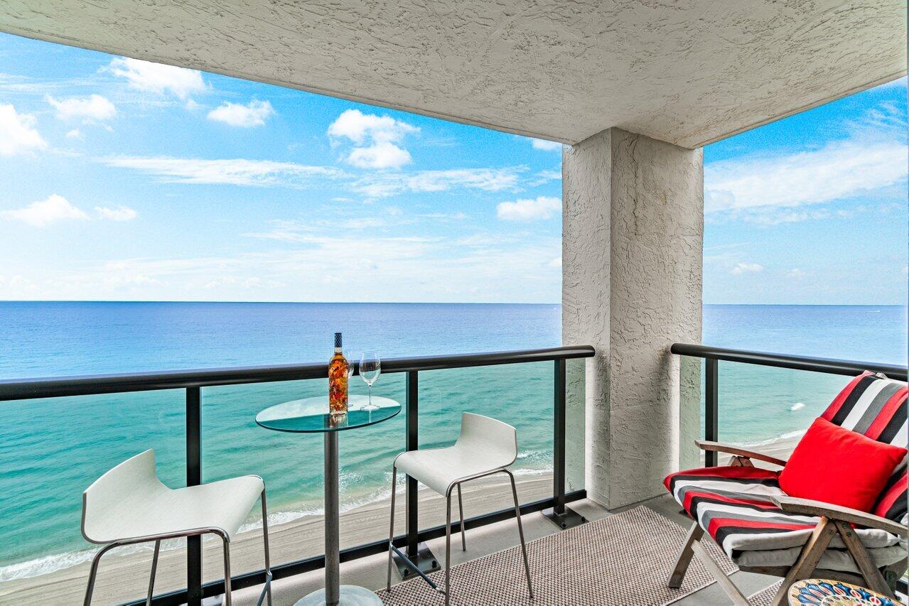 3BR – Condominium at 3115 S Ocean Boulevard #1104