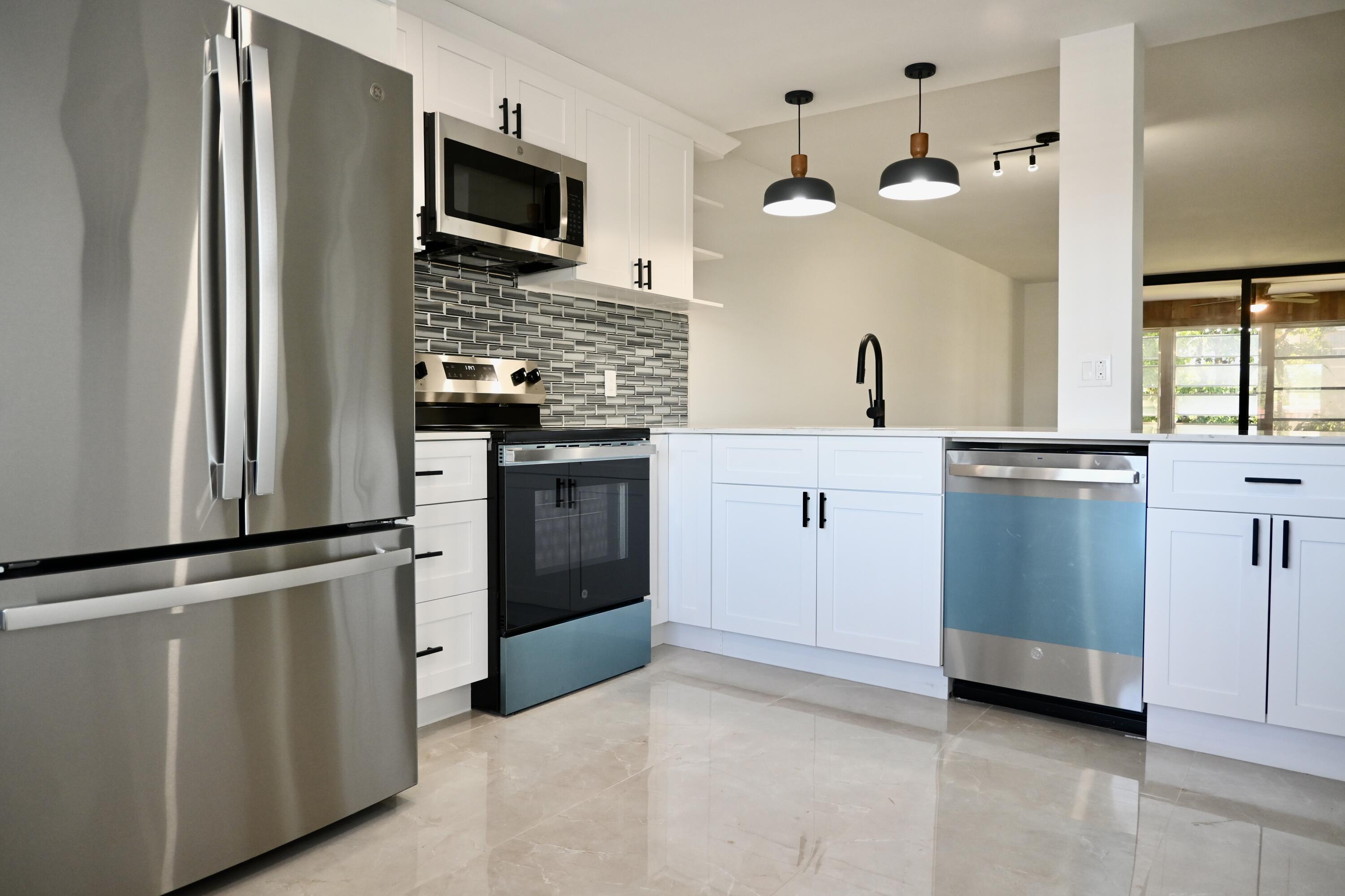 2BR – Condominium at 6675 S Oriole Boulevard #3060