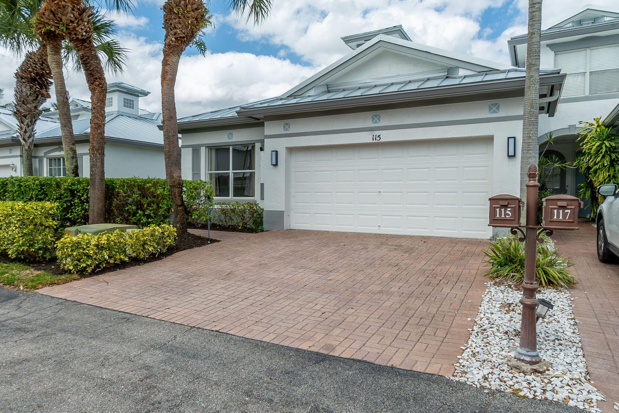 3BR – RES at 115 Coconut Key Lane