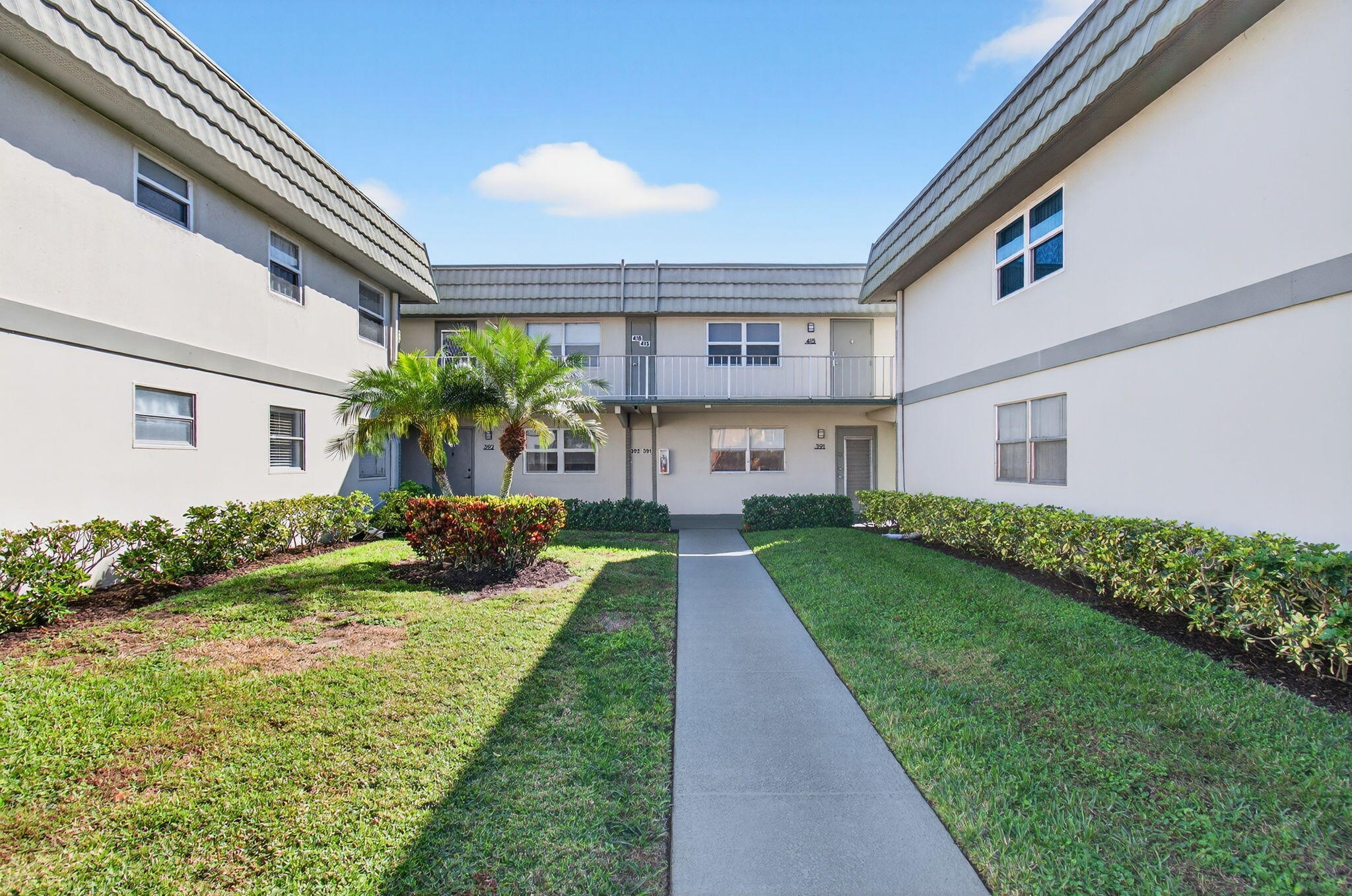 2BR – Condominium at 393 Flanders I