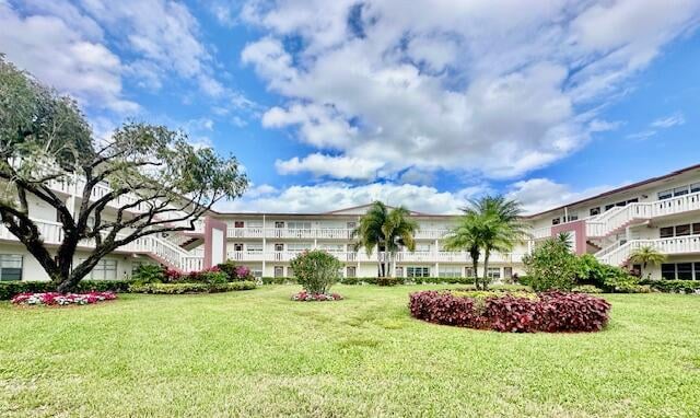 1BR – Condominium at 147 Fanshaw D