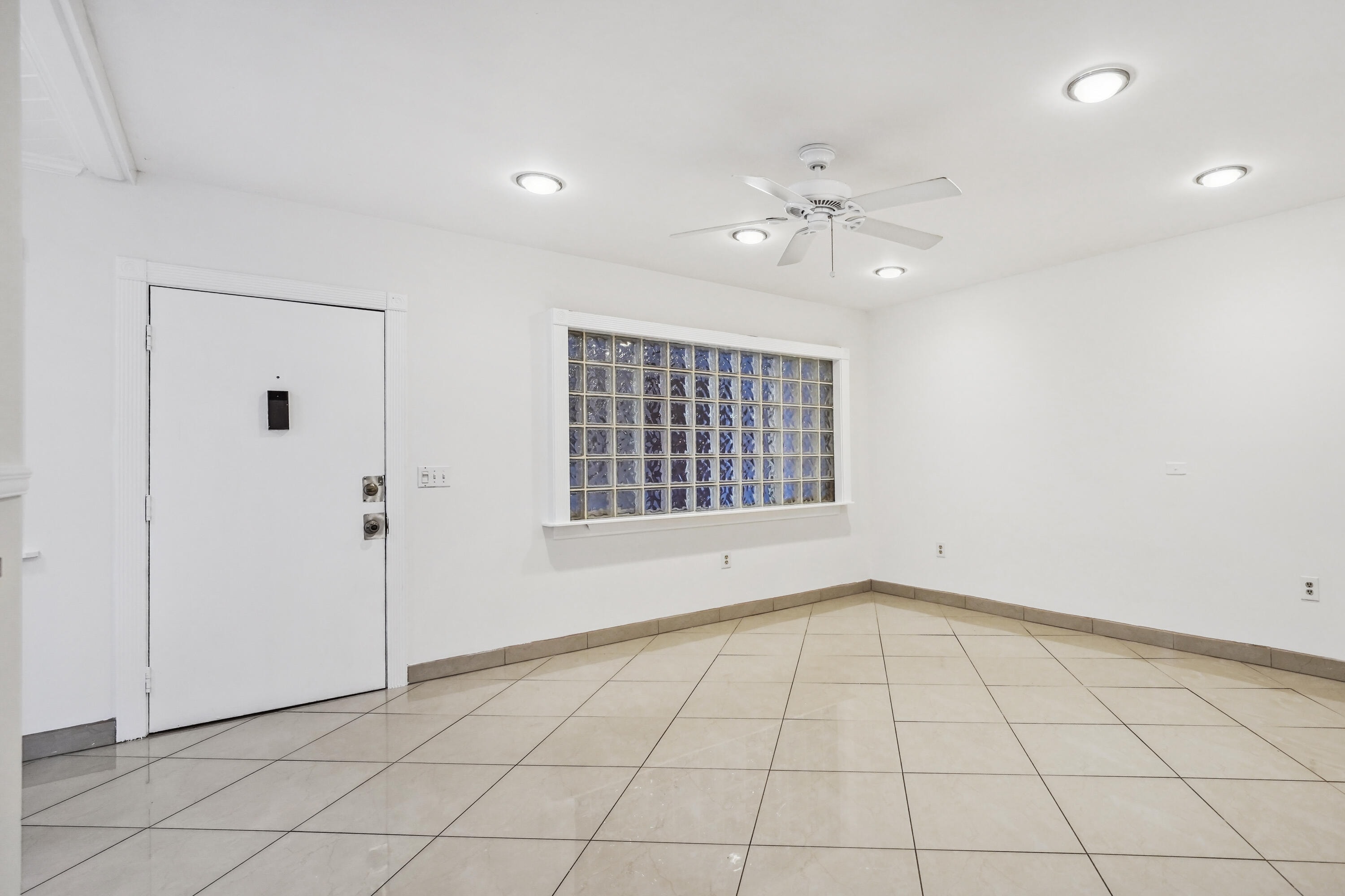 2BR – Condominium at 2878 Donnelly Drive #106
