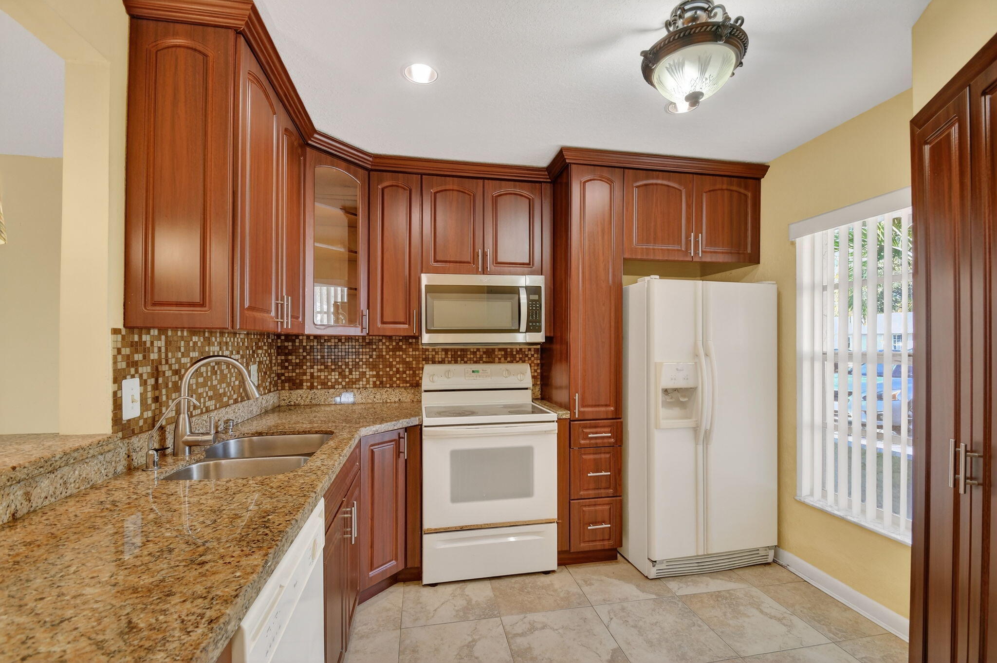 2BR – RES at 374 Bennington Lane