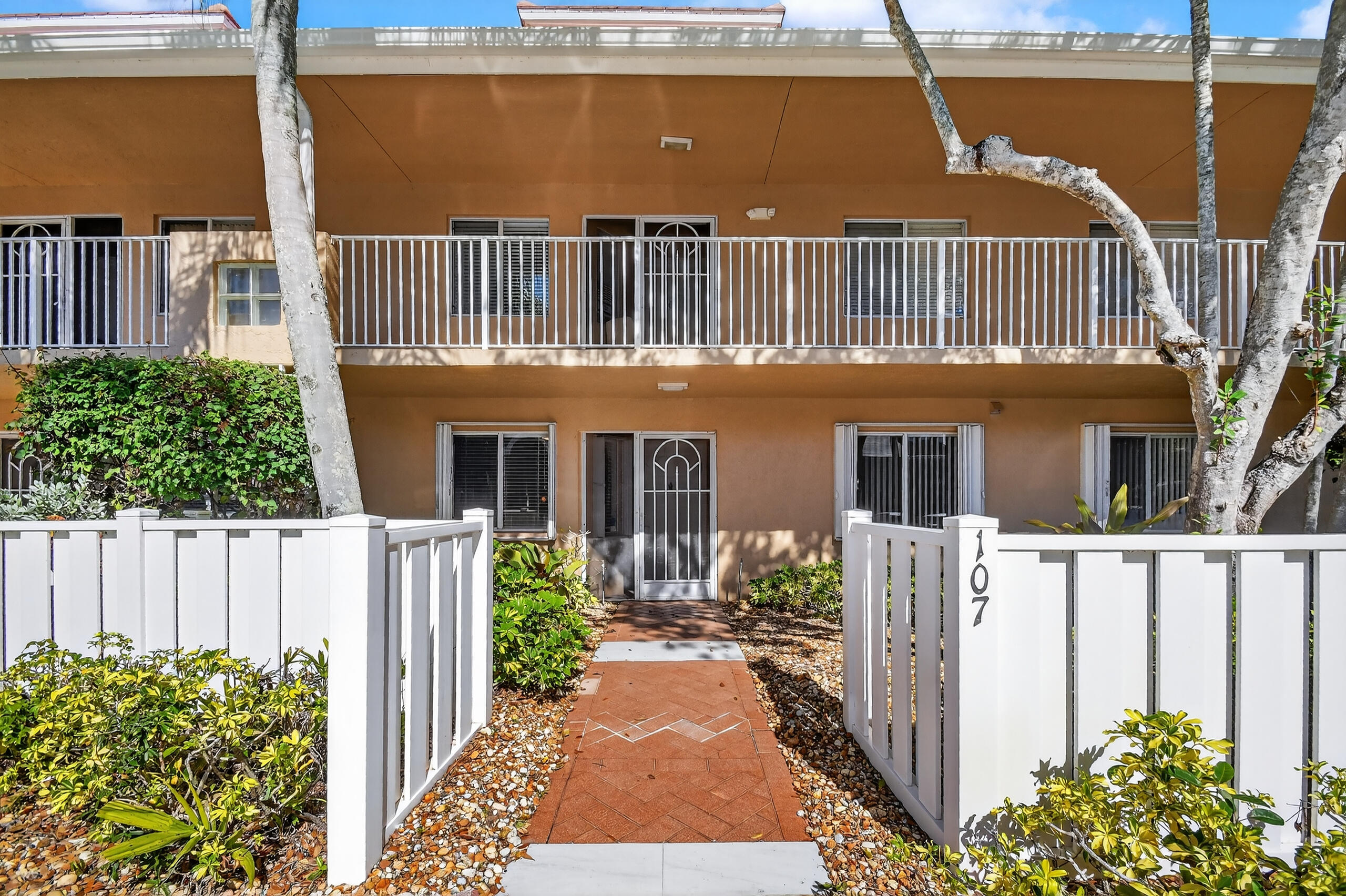 3BR – Condominium at 5951 Regal Glen Drive #107