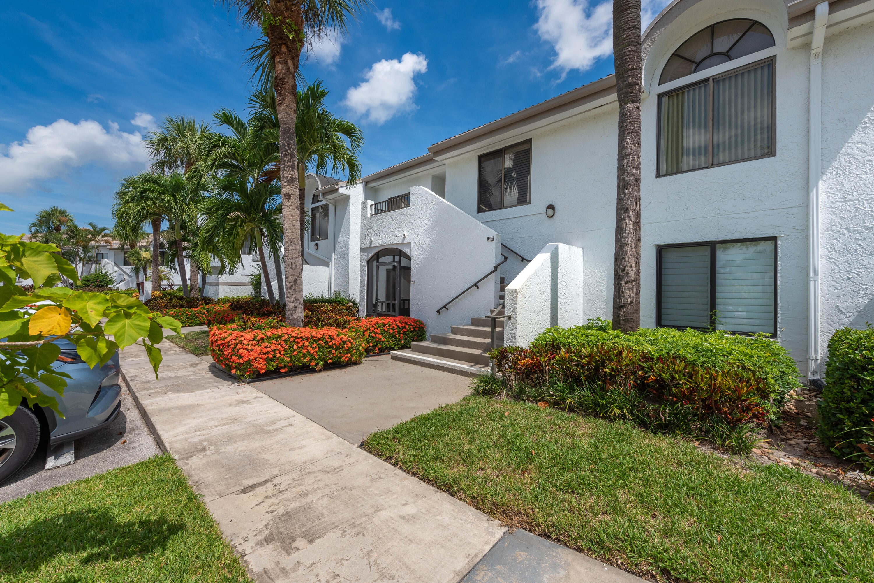 2BR – Condominium at 7689 Glendevon Lane #1807