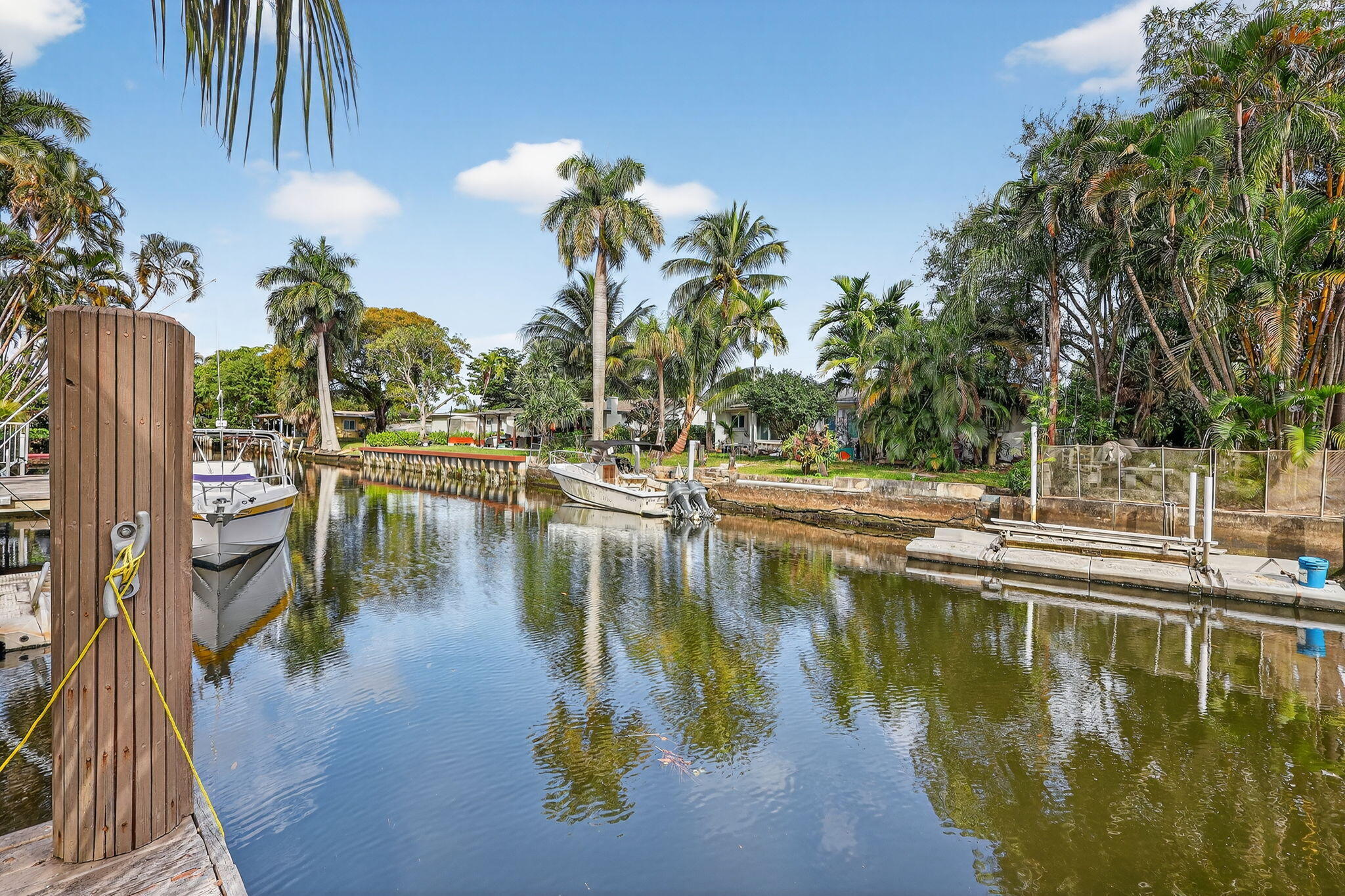4BR – SingleFamilyResidence at 4540 SW 28th Terrace