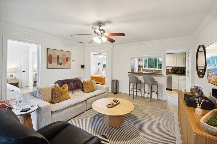 2BR – Apartment at 49 SE 7th Avenue #1