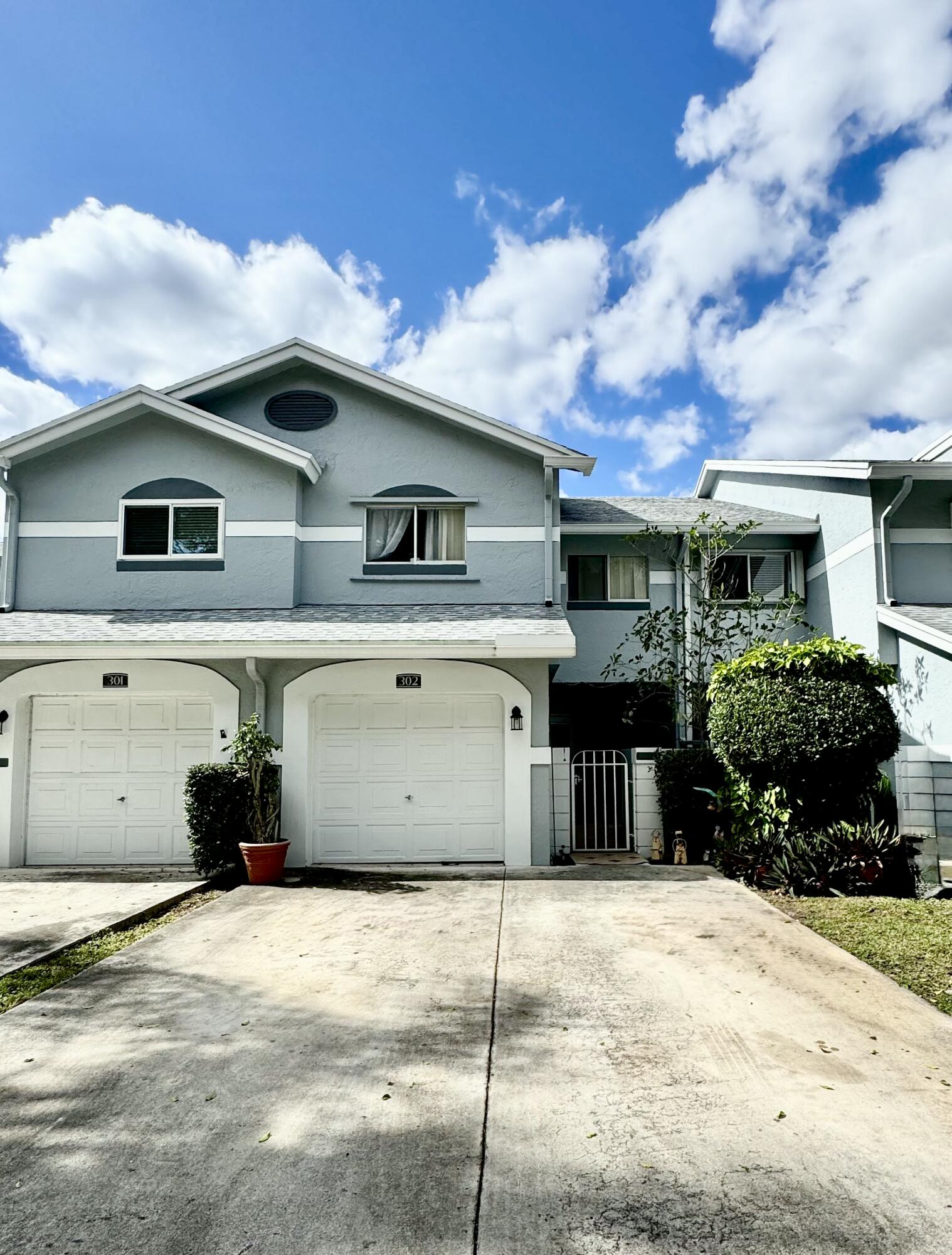 3BR – Townhouse at 6053 Old Court Road #302