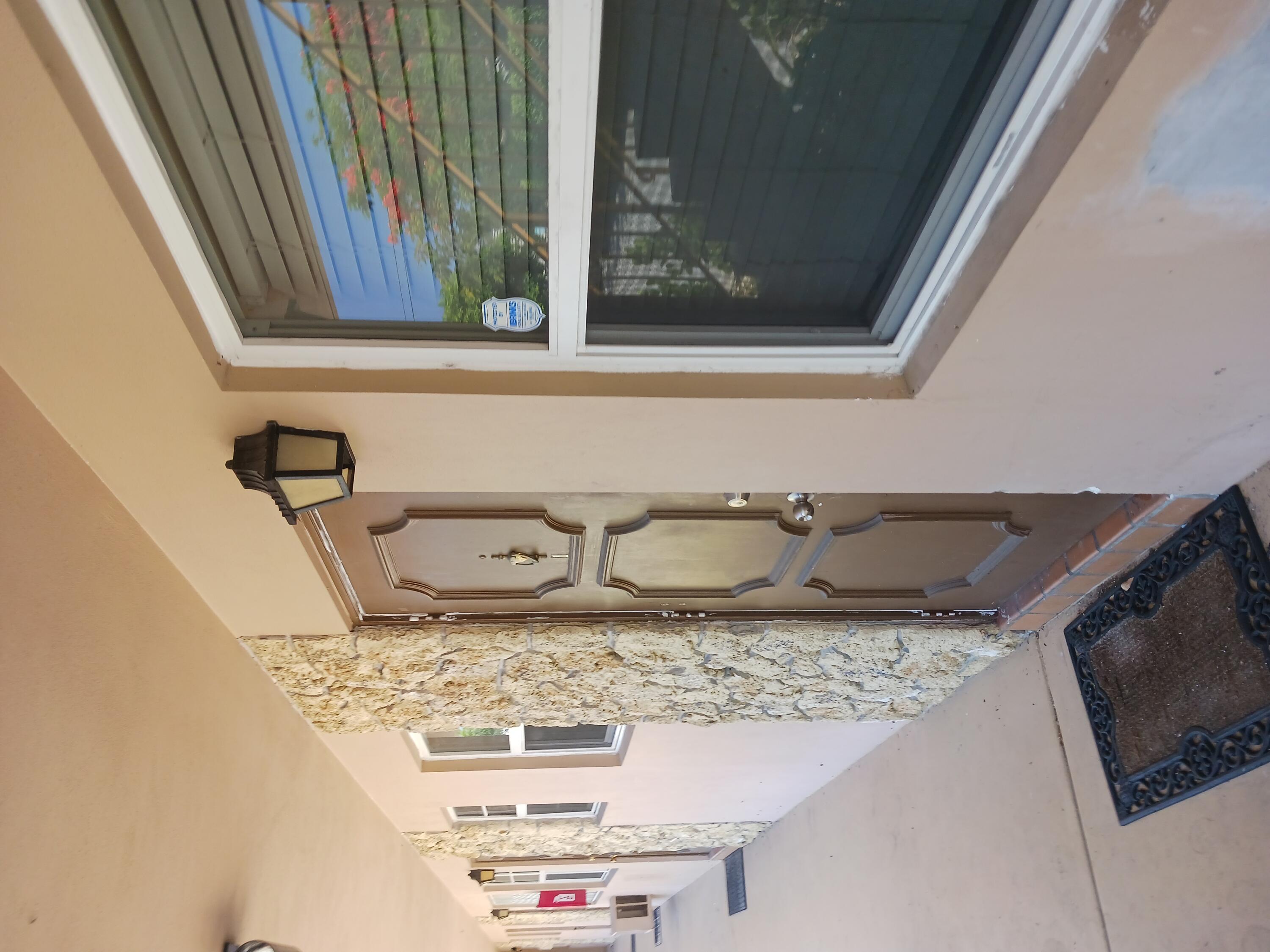 1BR – Condominium at 101 S L Street #1