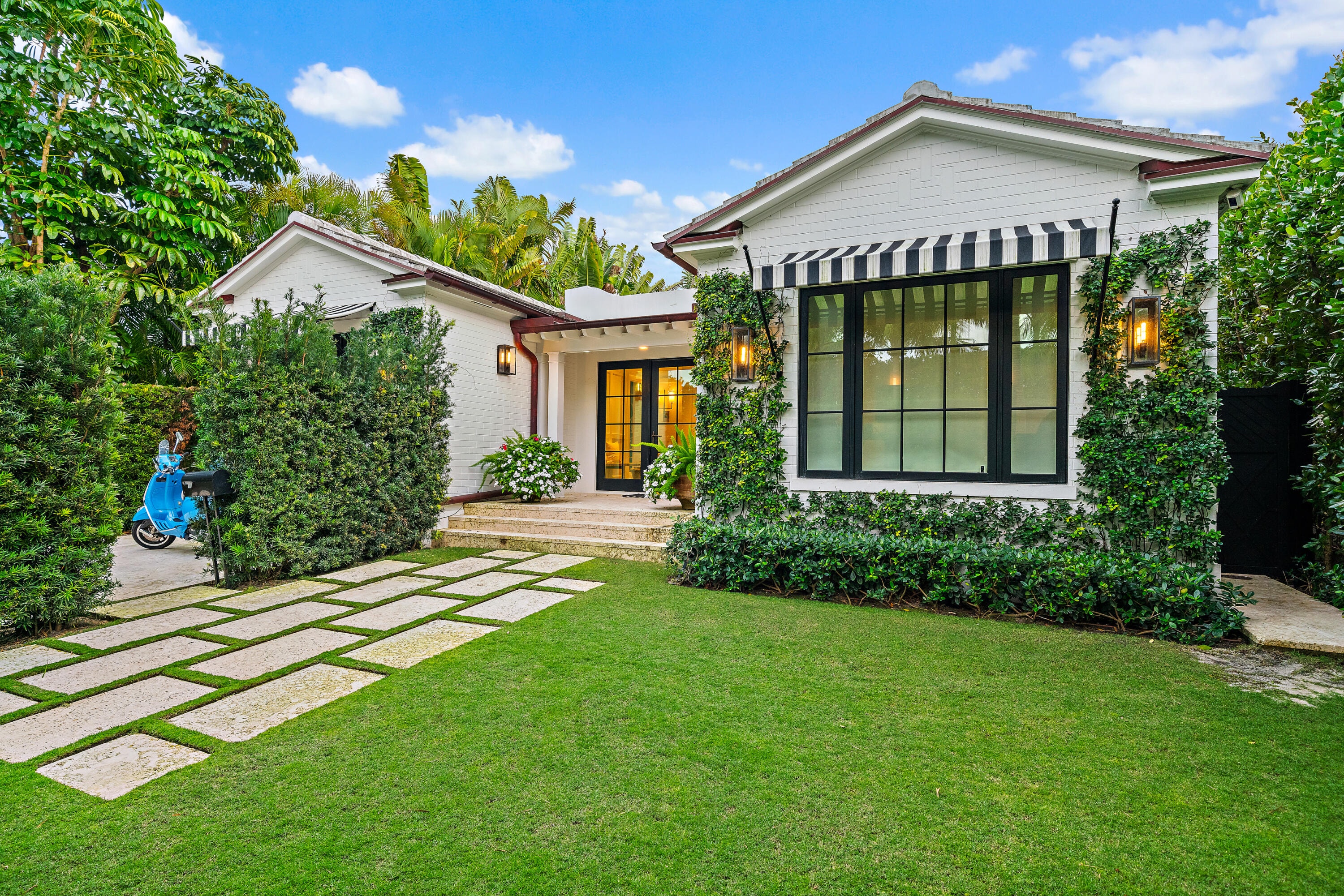 4BR – SingleFamilyResidence at 160 Chilean Avenue