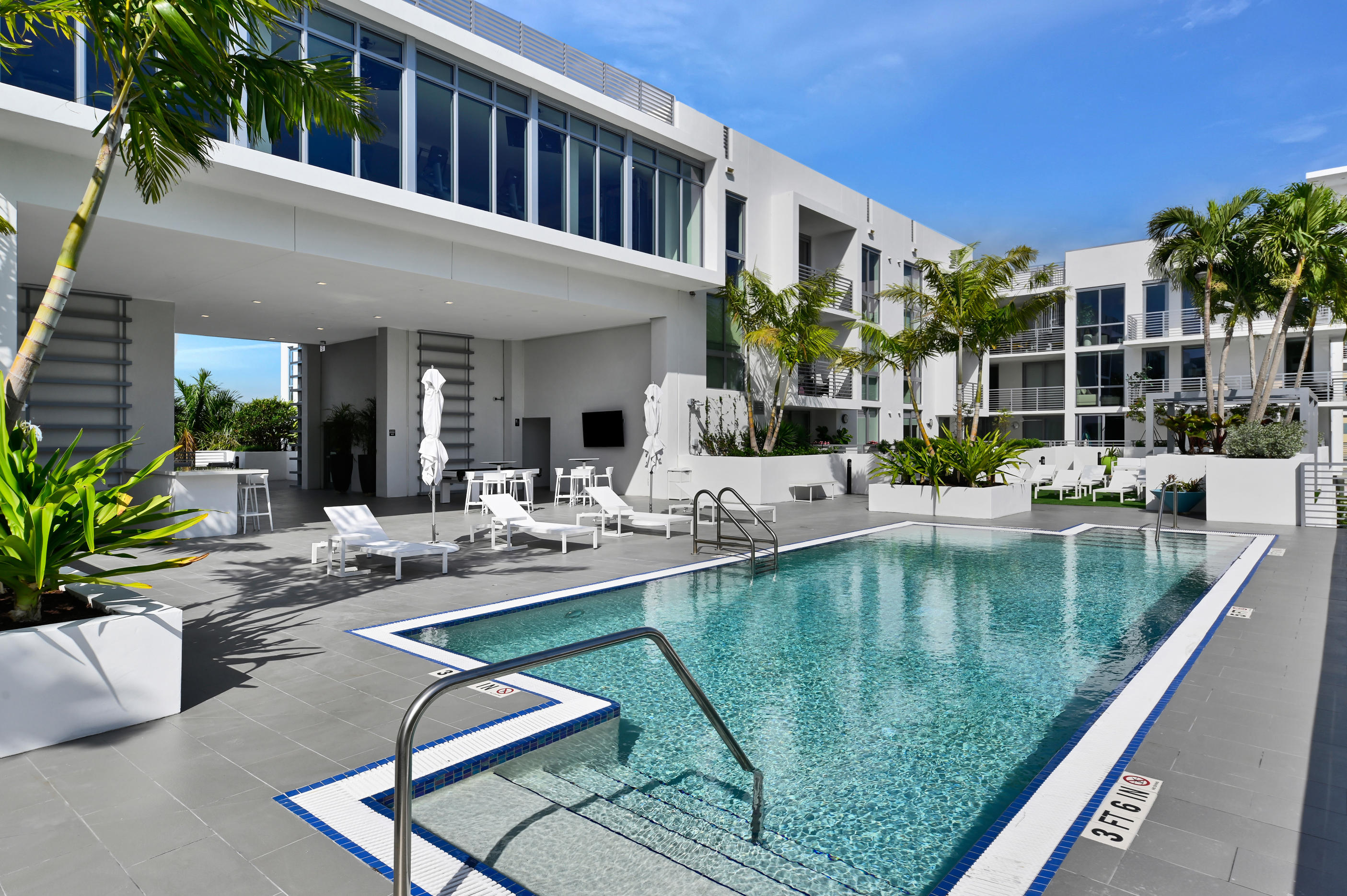 2BR – Condominium at 111 SE 1st Avenue #314