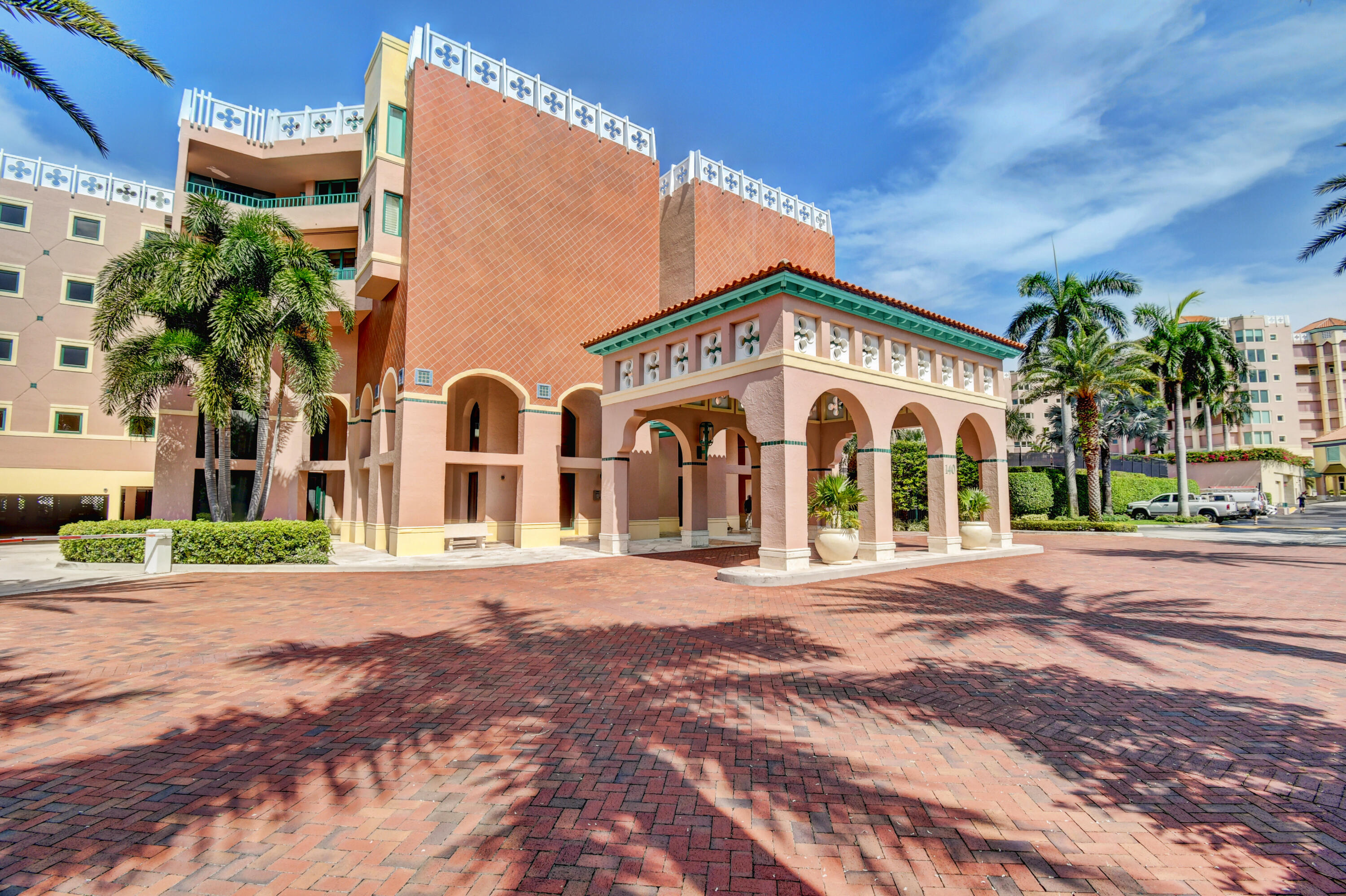 2BR – Condominium at 140 SE 5th Avenue #448