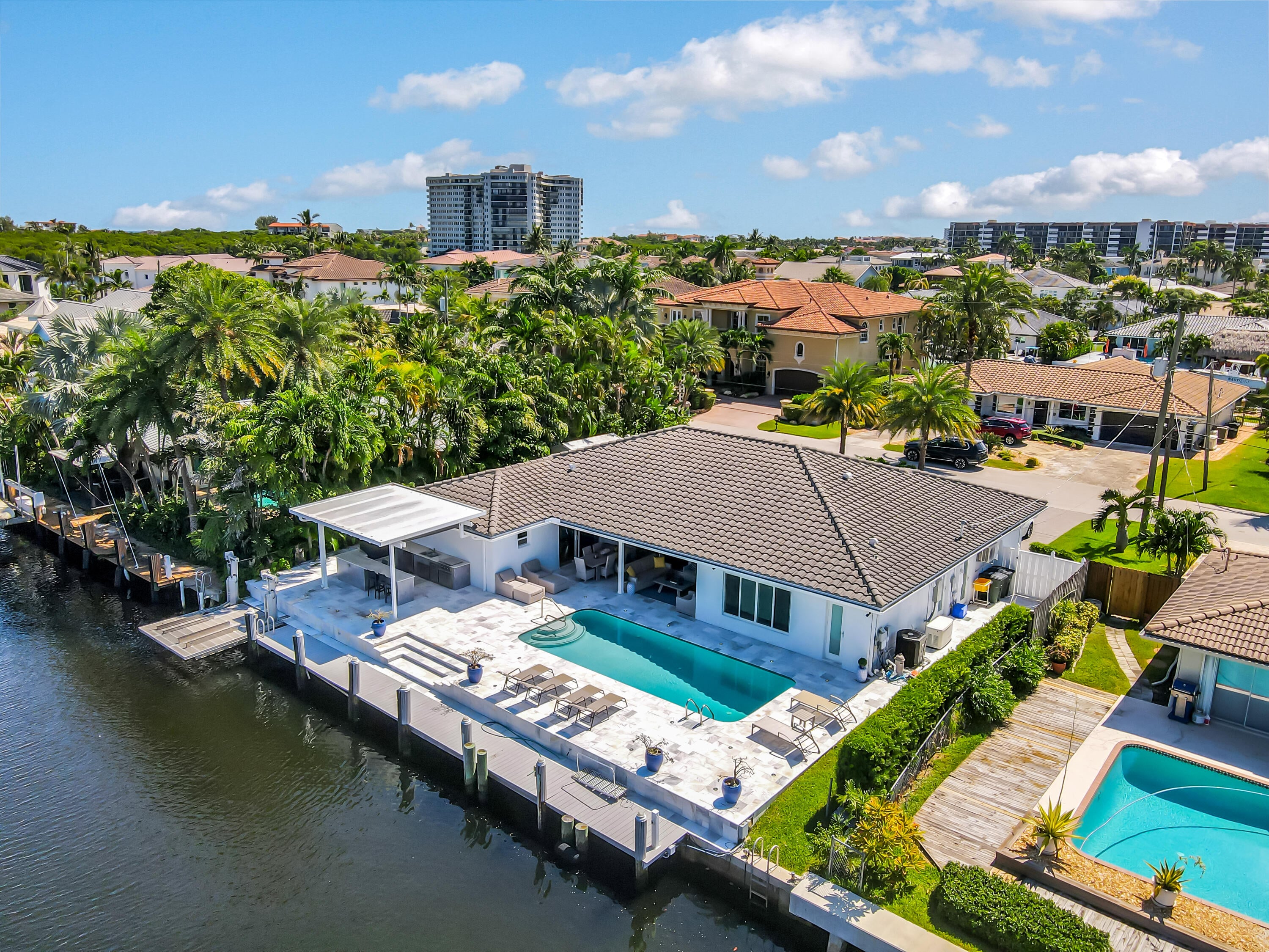 4BR – SingleFamilyResidence at 831 Dover Street