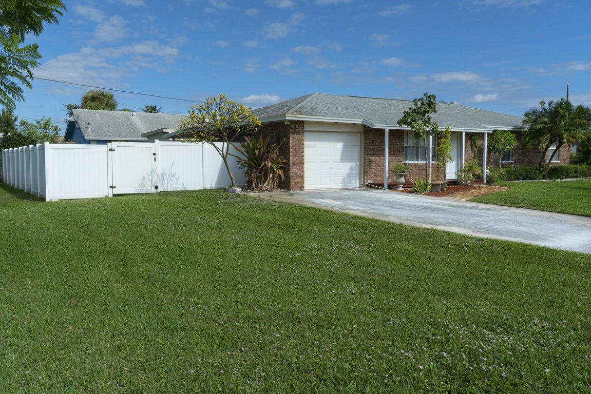 3BR – SingleFamilyResidence at 3119 Caribb Way