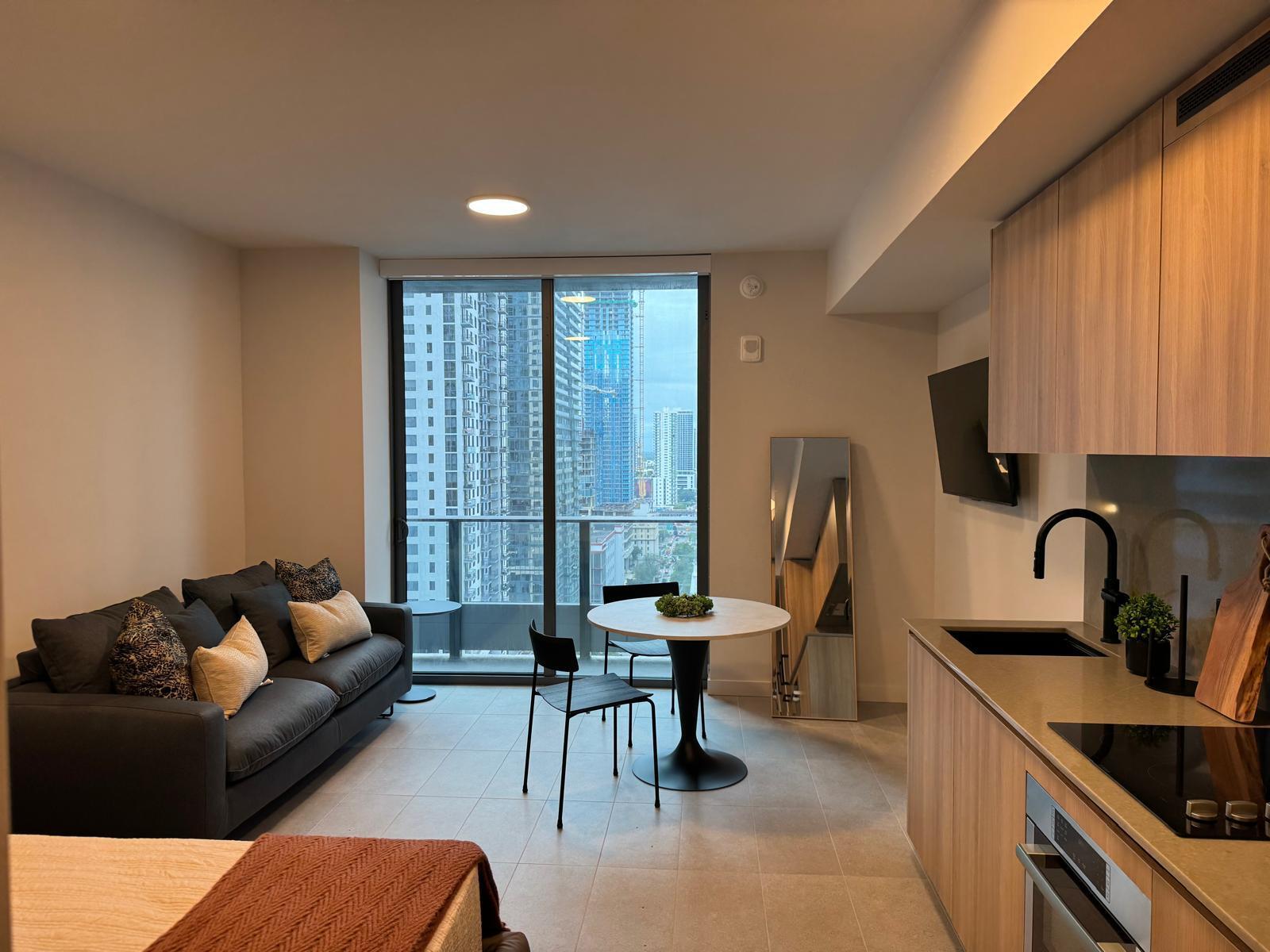 1BR – Apartment at 121 NE 5th Street #2309