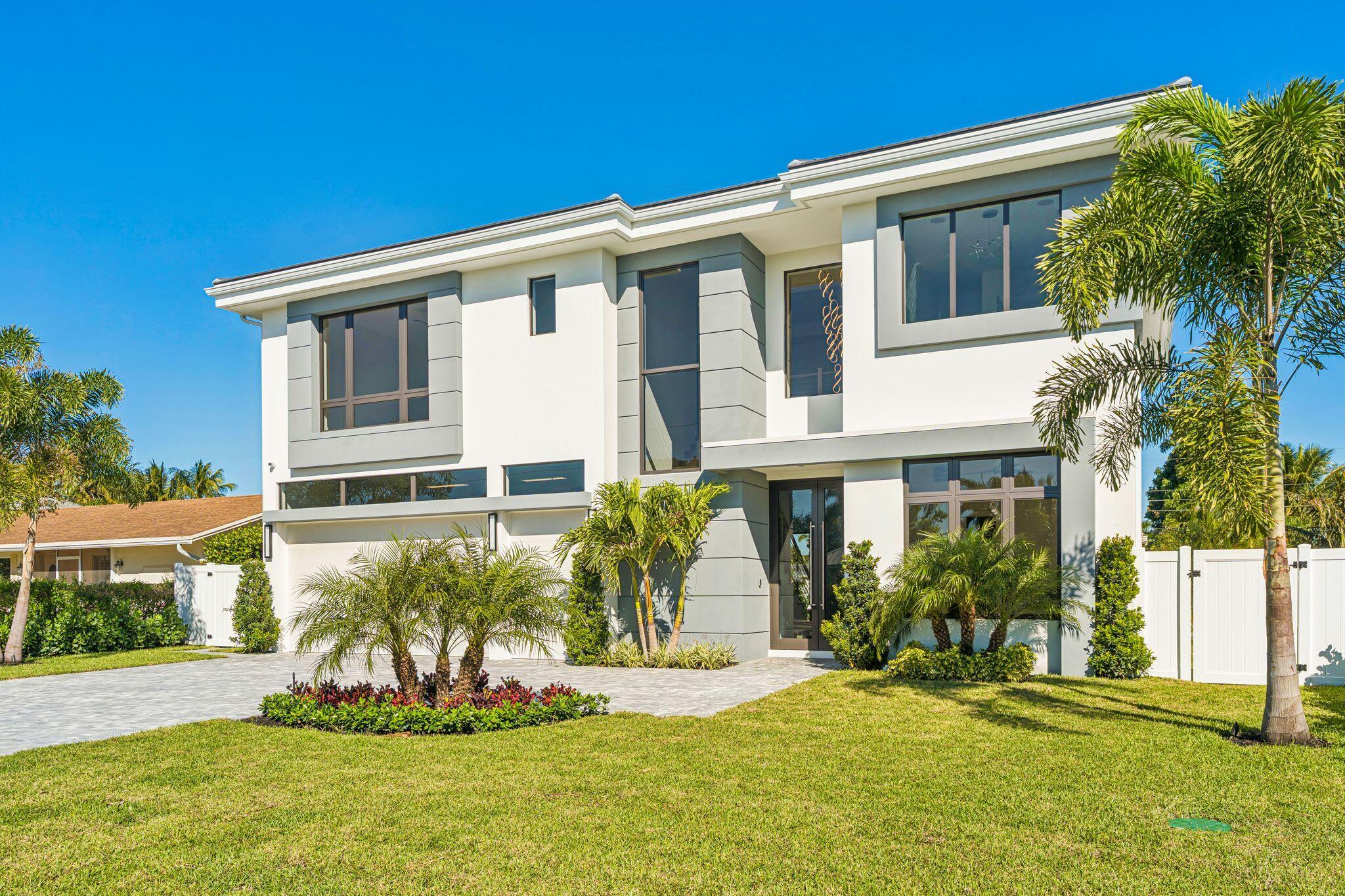 5BR – SingleFamilyResidence at 261 NW 8th Street
