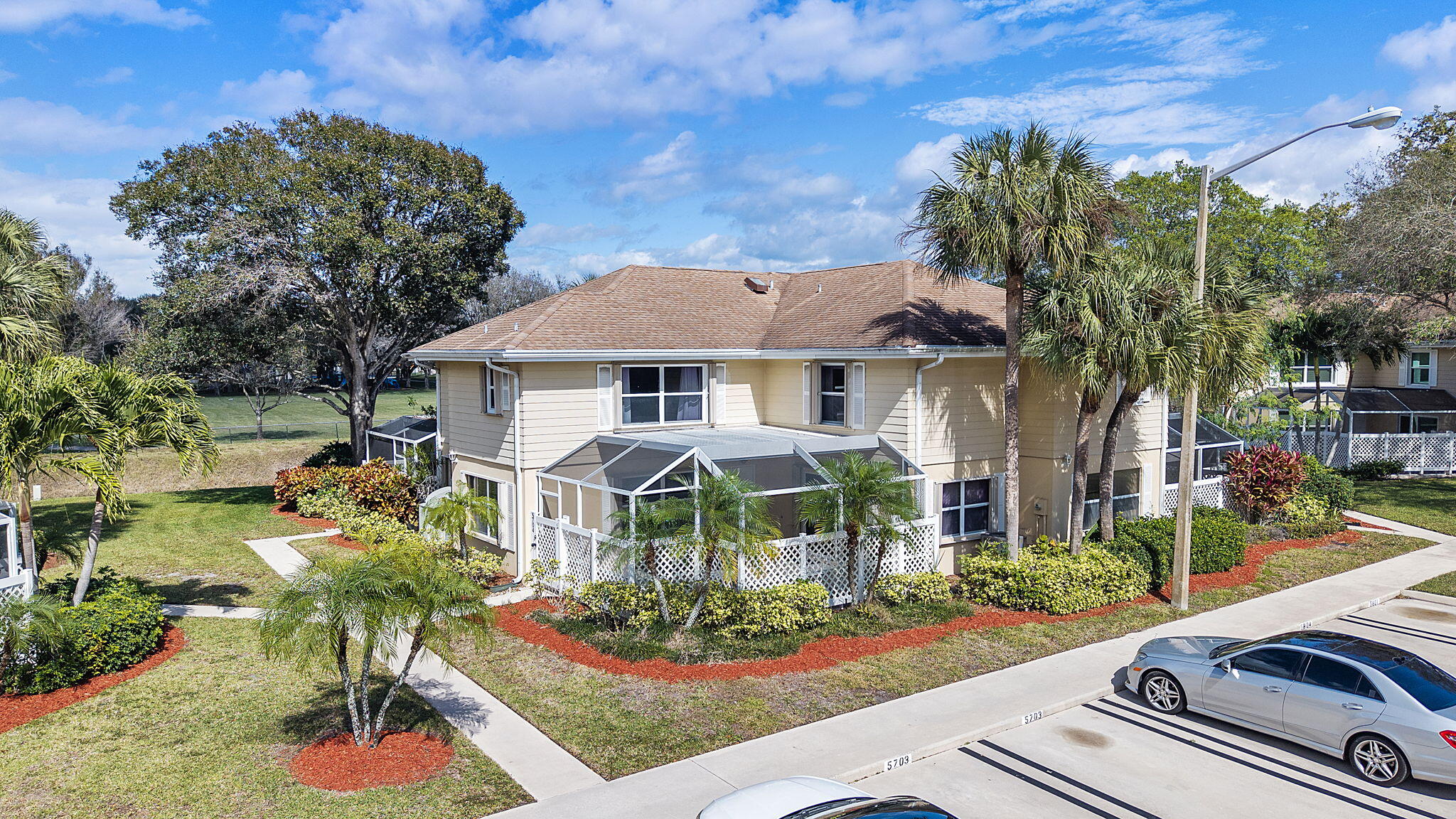 2BR – Townhouse at 5704 Wheatley Court