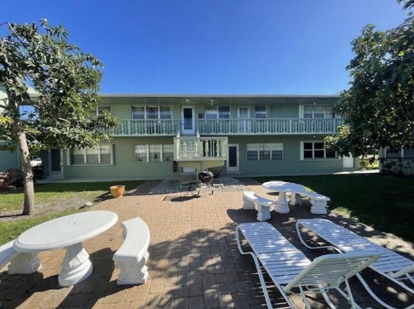 2BR – Condominium at 66 Easthampton C #C