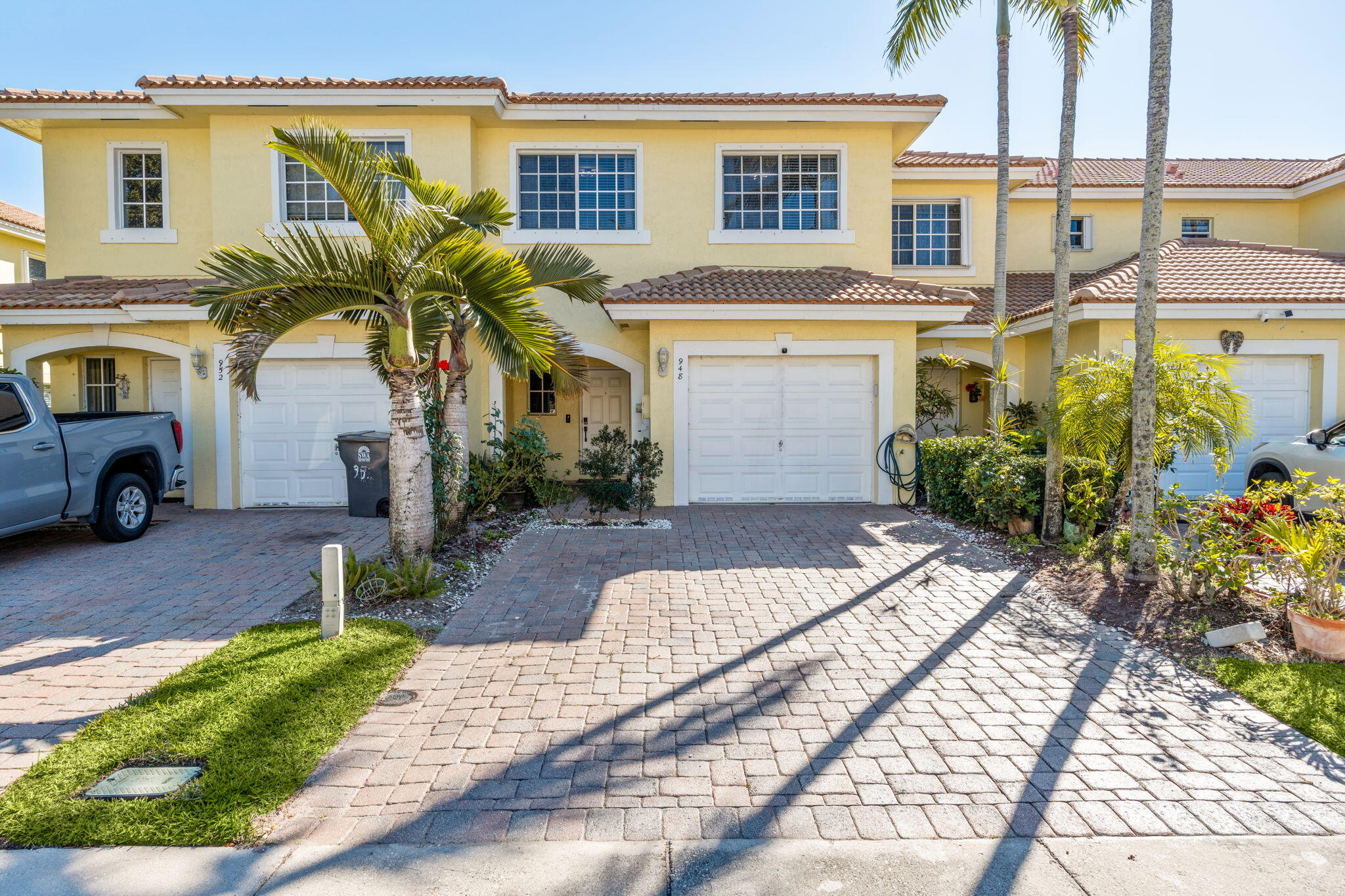 3BR – Townhouse at 948 Imperial Lake Road