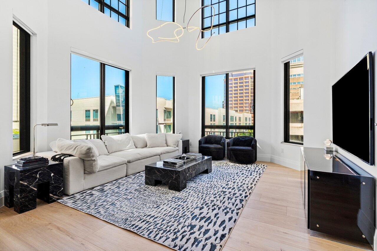 3BR – Condominium at 801 S Olive Avenue #427