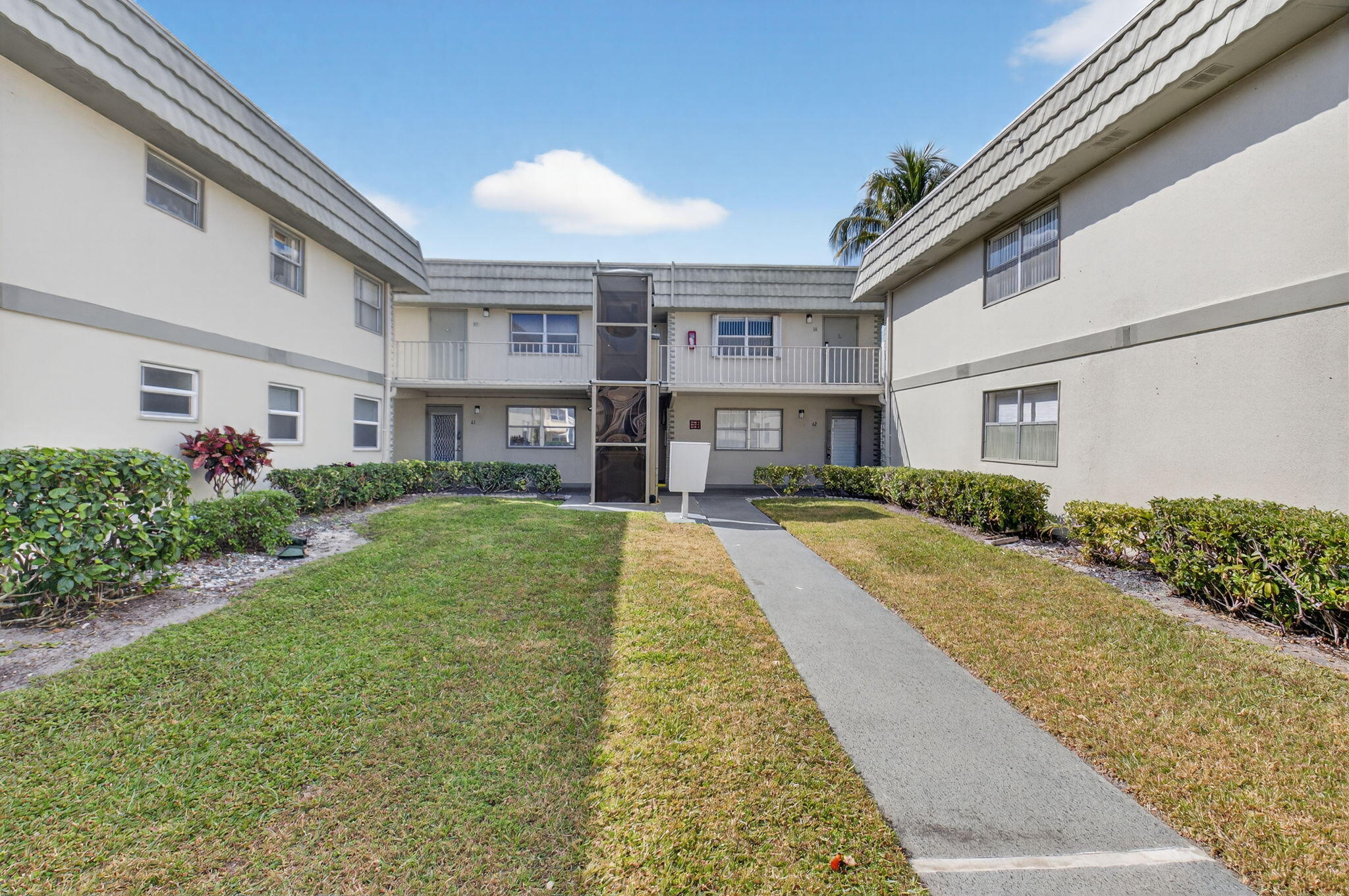 2BR – Condominium at 61 Brittany B #61